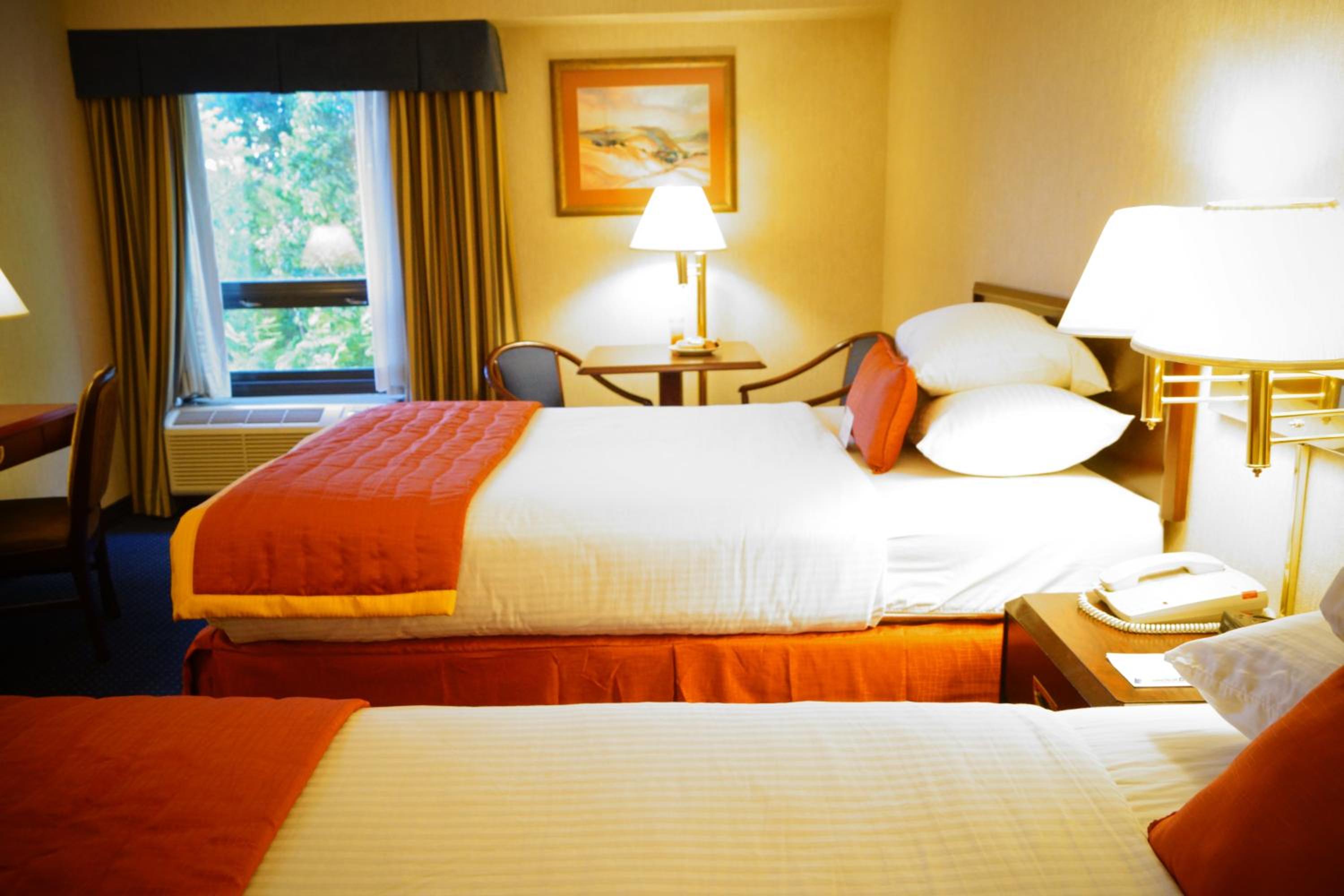 Double Room with Two Double Beds - Non-Smoking - Photo 4