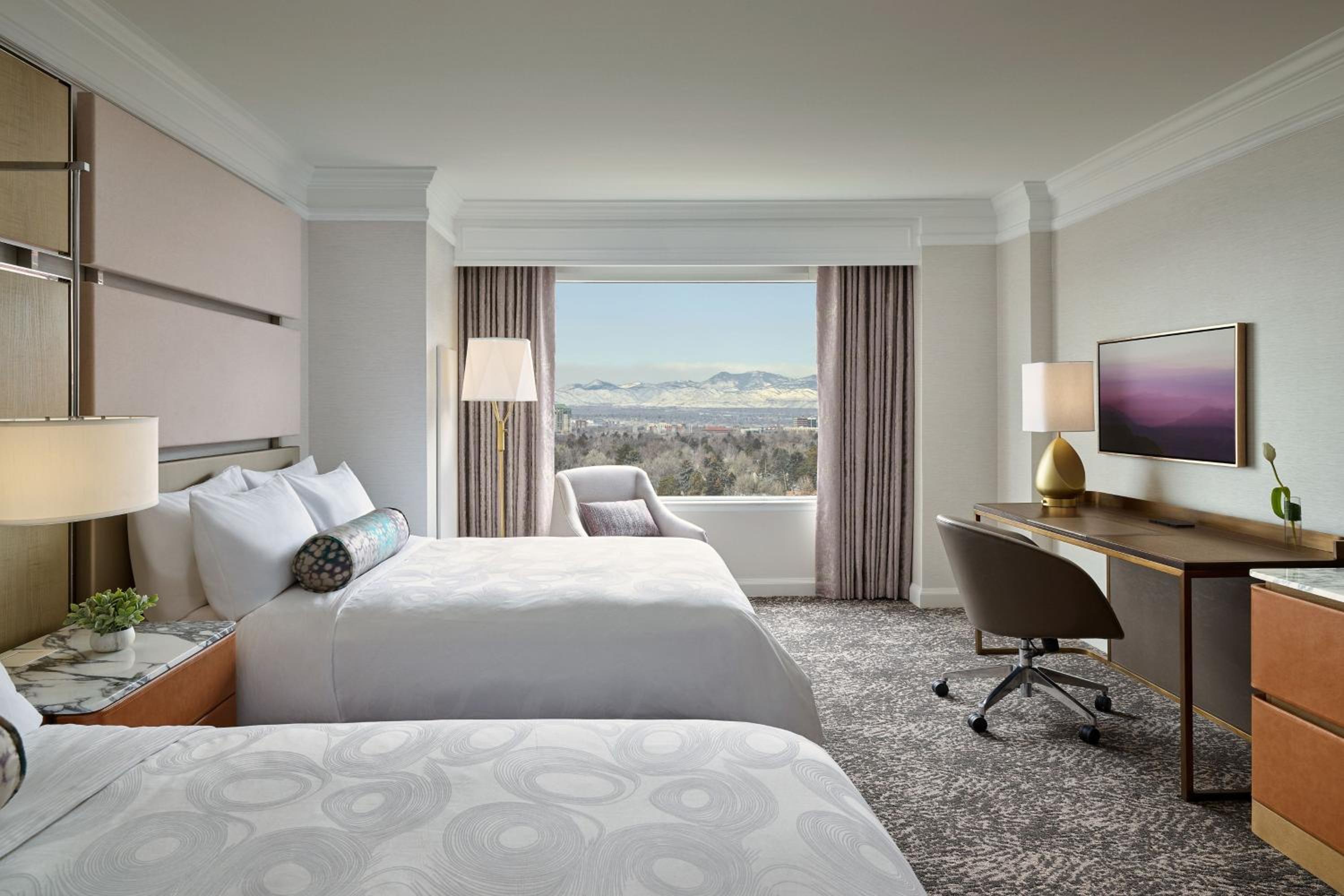 Queen Room with Two Queen Beds and Mountain View - Photo 1