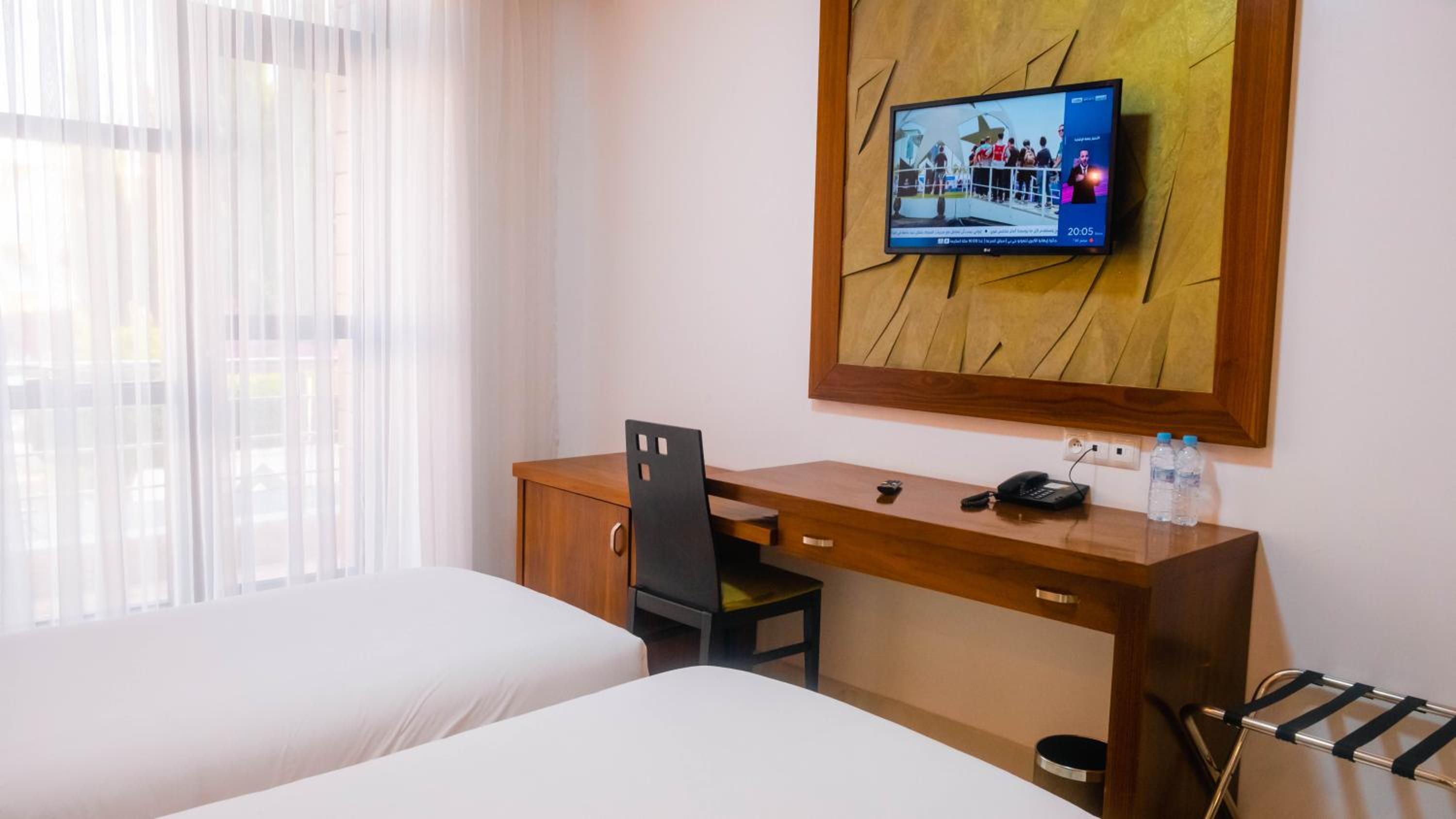 Deluxe Twin Room - Photo 5
