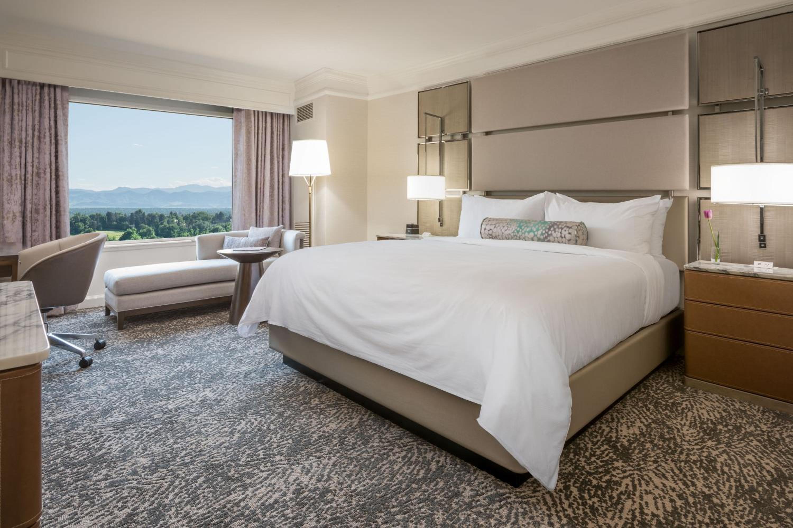 King Room with Mountain View - Photo 1