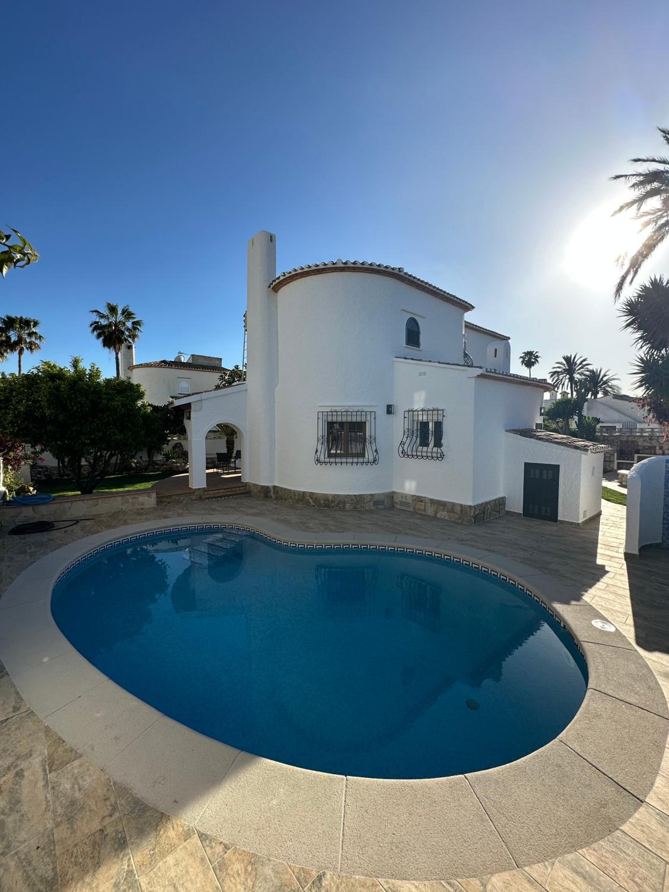 Three-Bedroom Villa photo 2