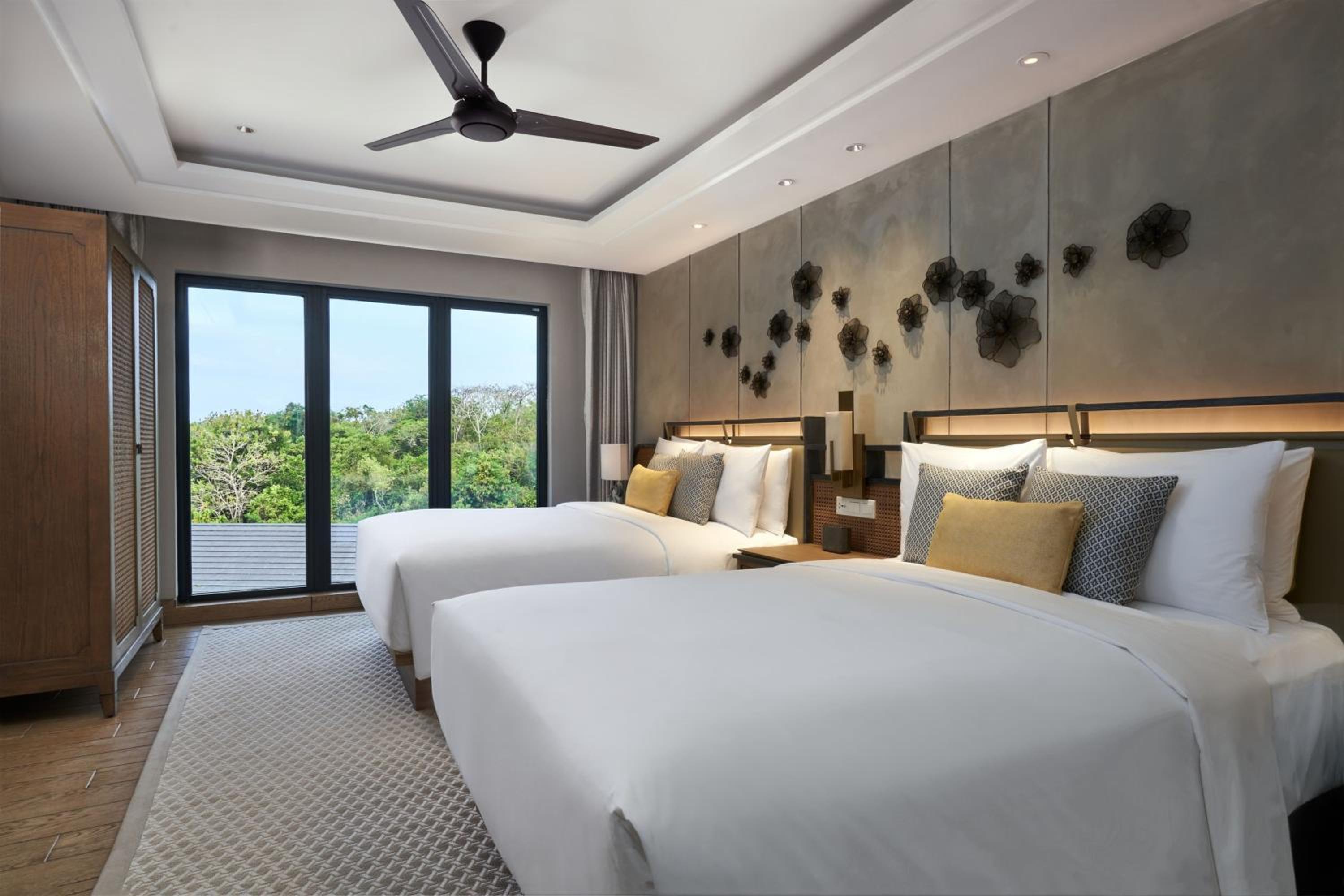 Two-Bedroom Apartment with Balcony and Plunge Pool - Photo 5