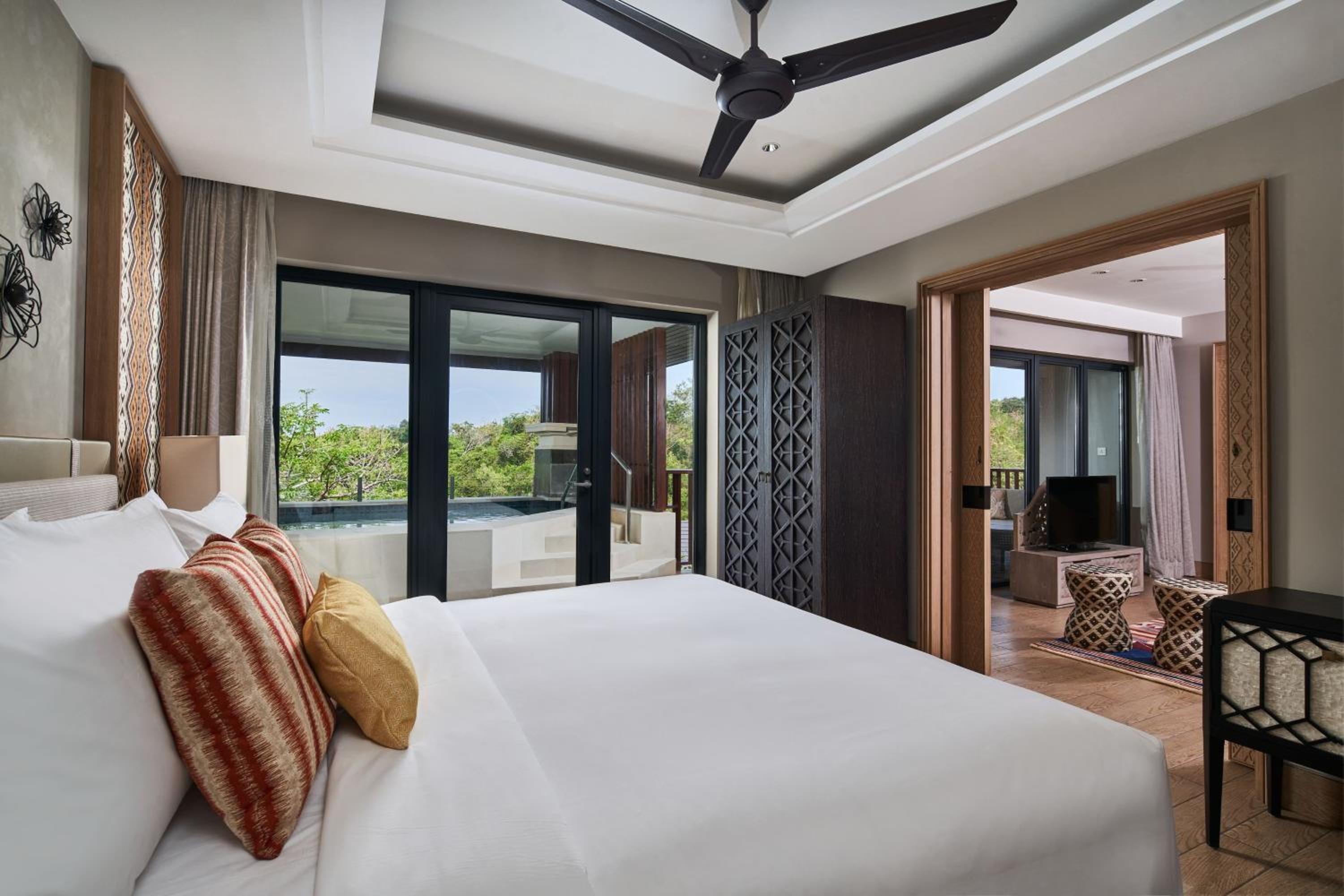 Two-Bedroom Apartment with Balcony and Plunge Pool - Photo 4
