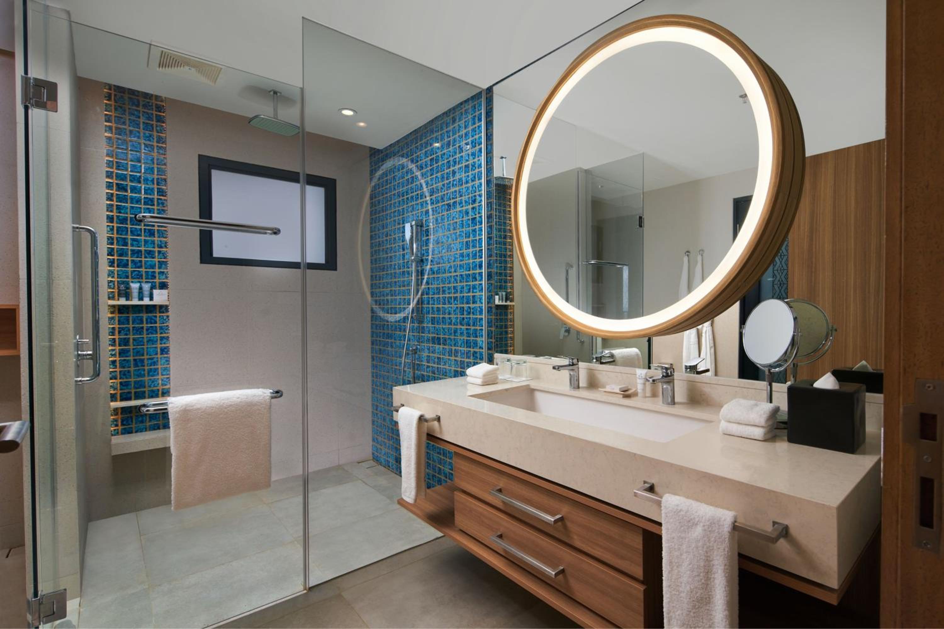 One-Bedroom Apartment with Balcony and Plunge Pool - Photo 3