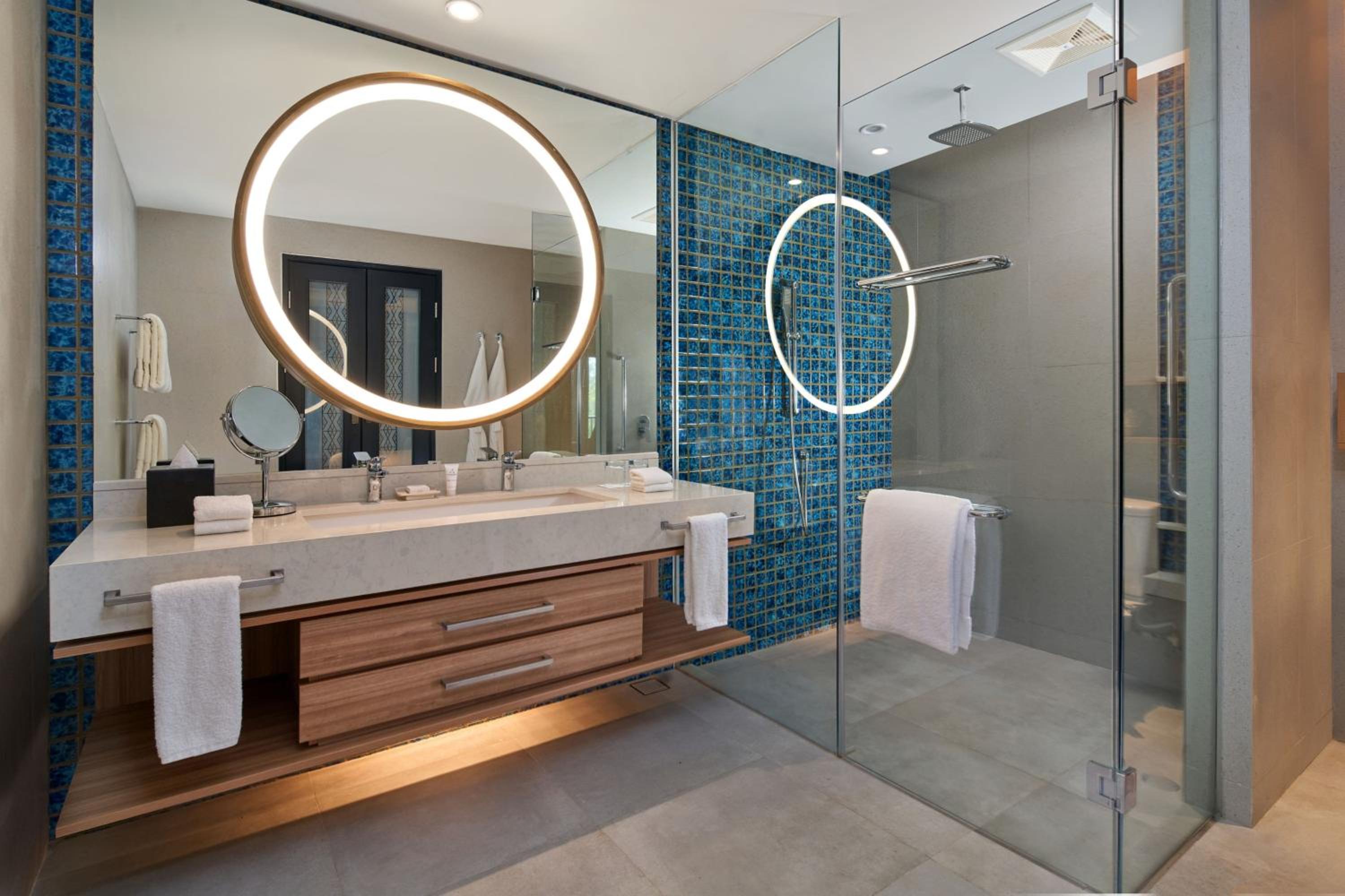 Two-Bedroom Apartment with Balcony and Plunge Pool - Photo 8