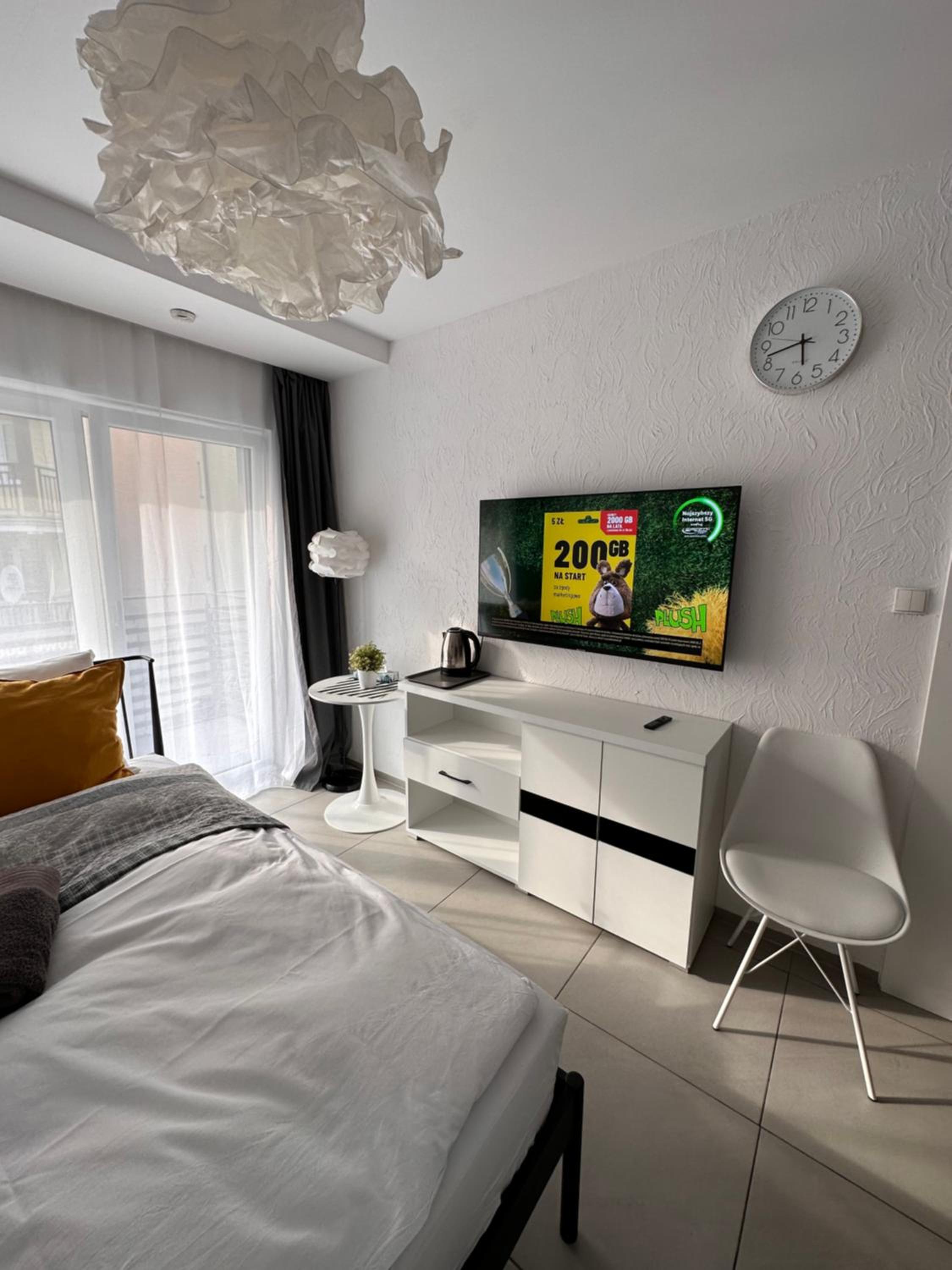 Deluxe Double Room with Balcony - Photo 2