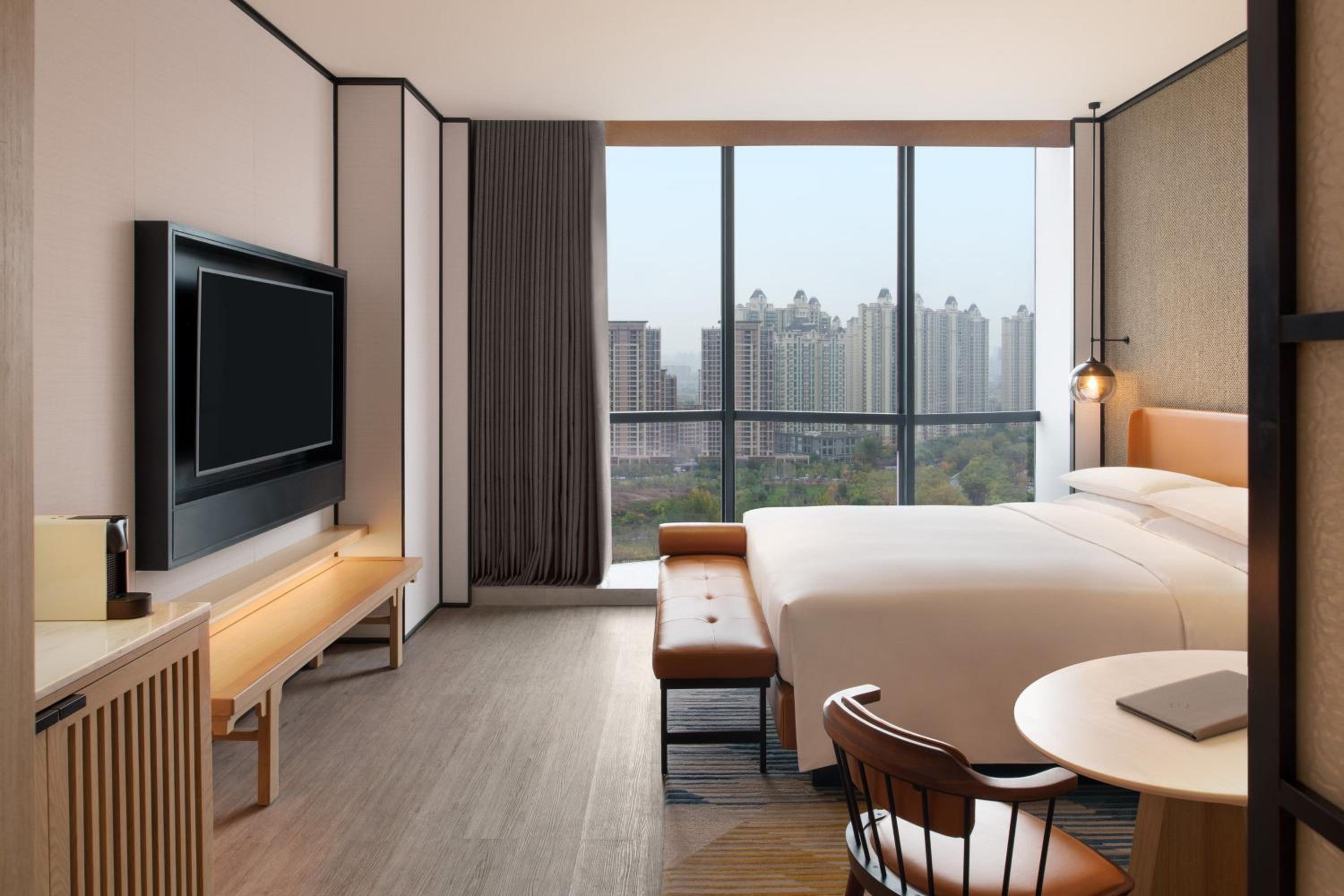 Club King Room - Club Level