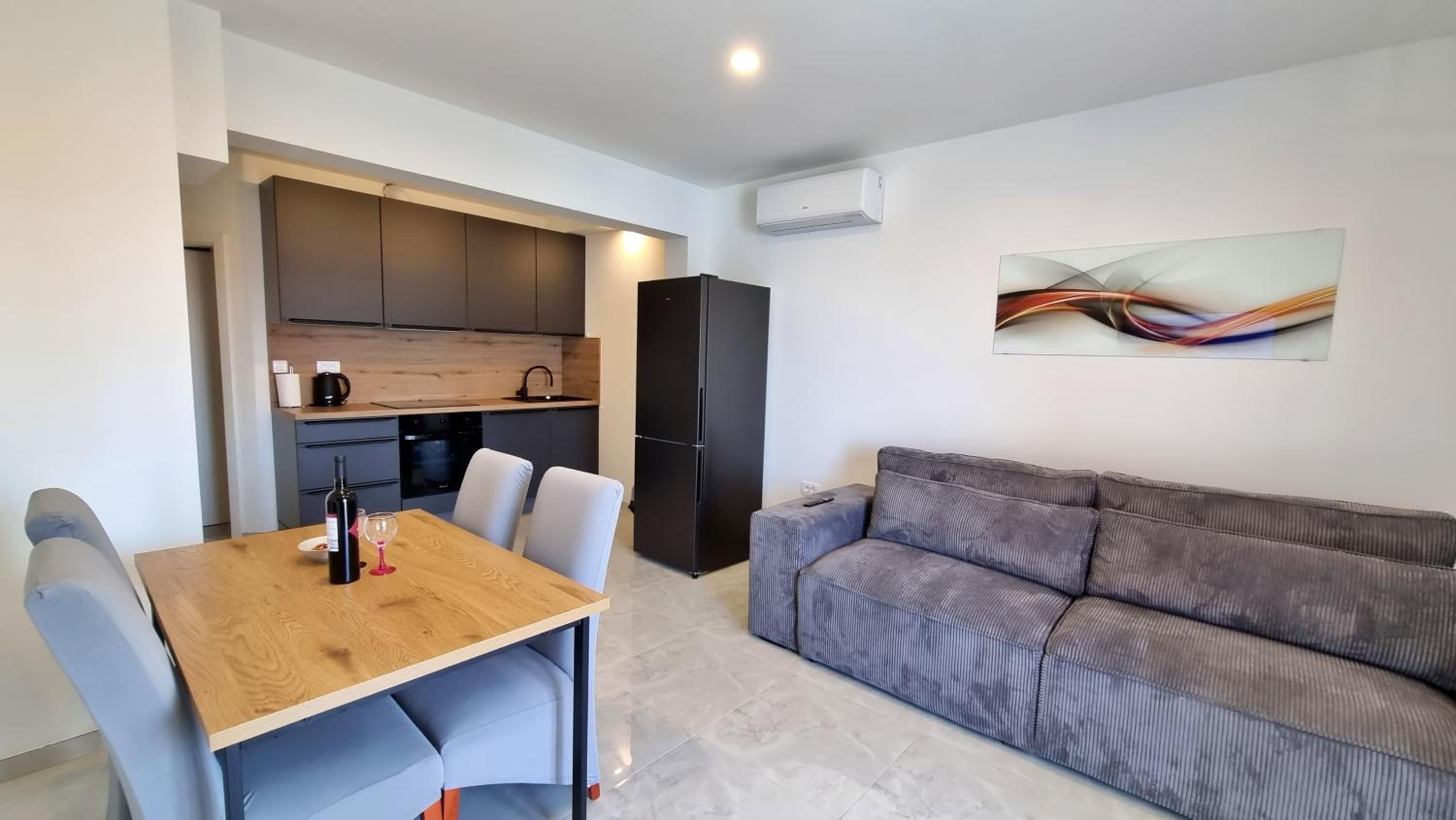 Apartment with Sea View