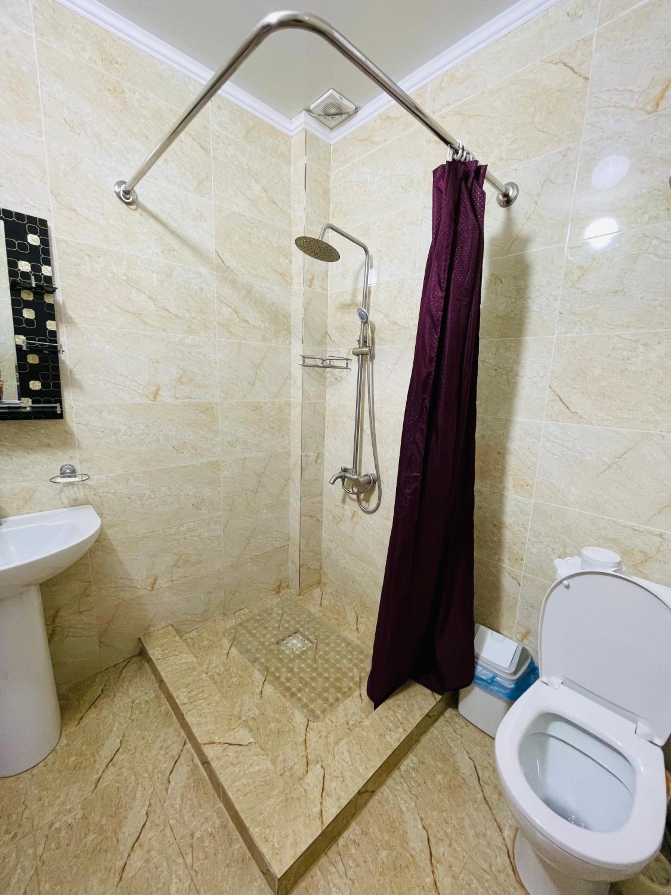 Family Room with Bathroom photo 3