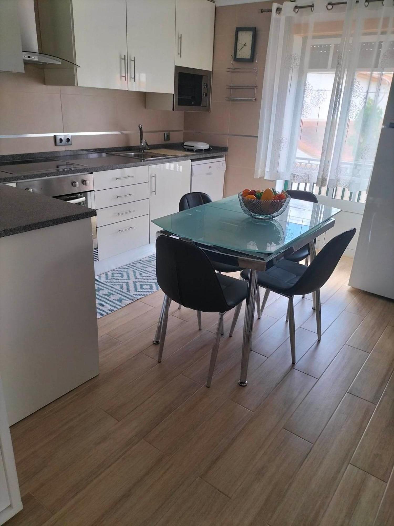 One-Bedroom House - Photo 2