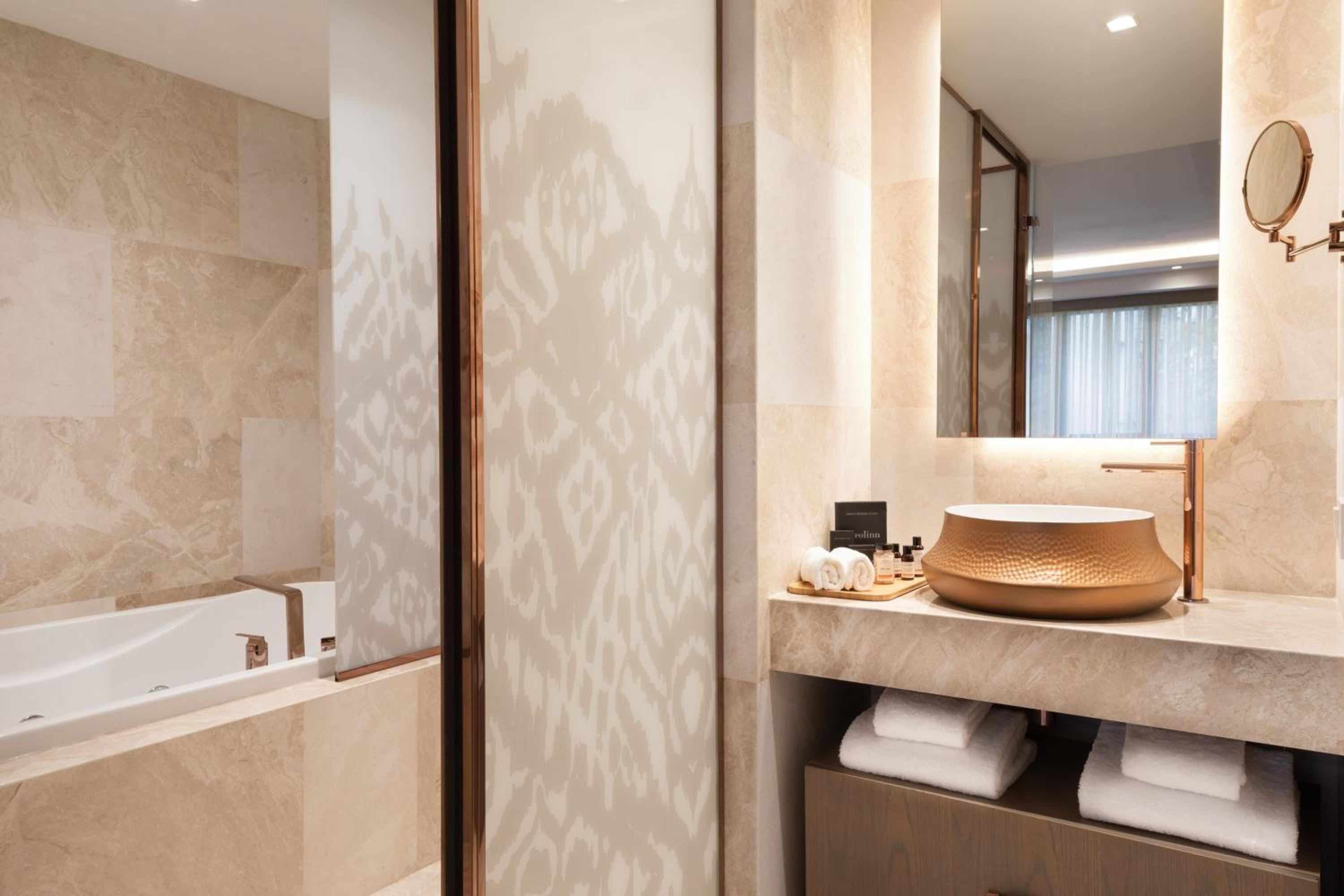 Burdock Galata Suite