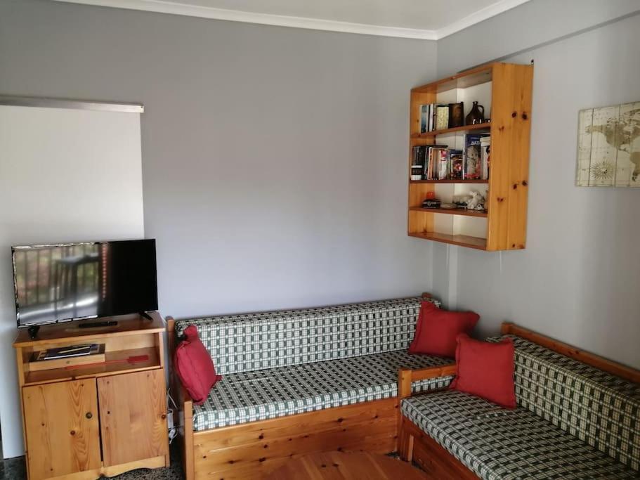 One-Bedroom House photo 1