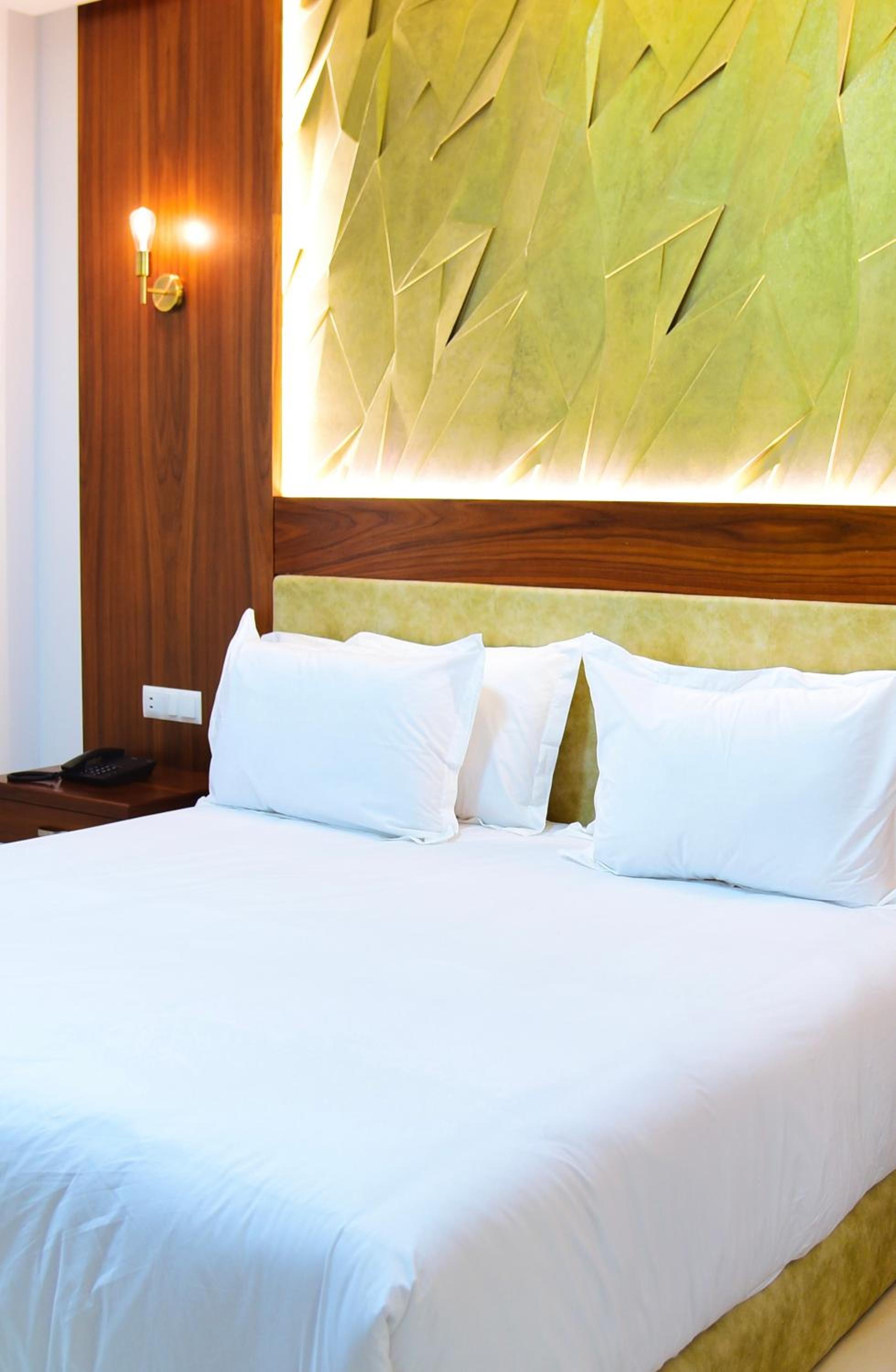 Standard King Room - Photo 1