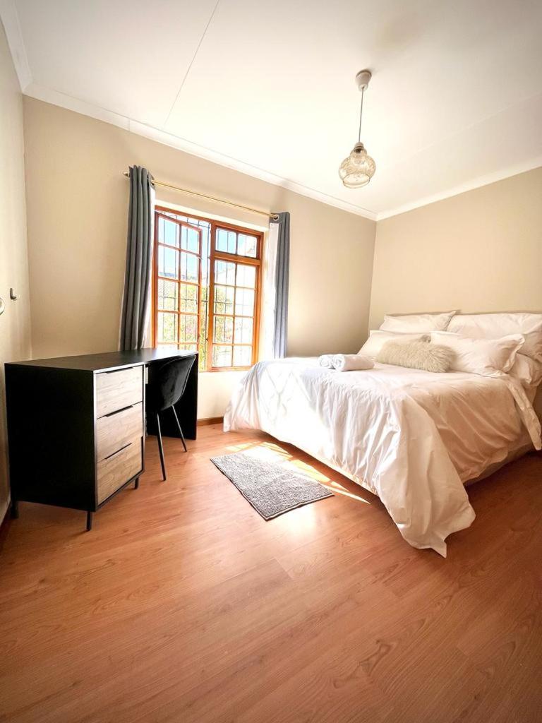 Double Room with Private Bathroom photo 1