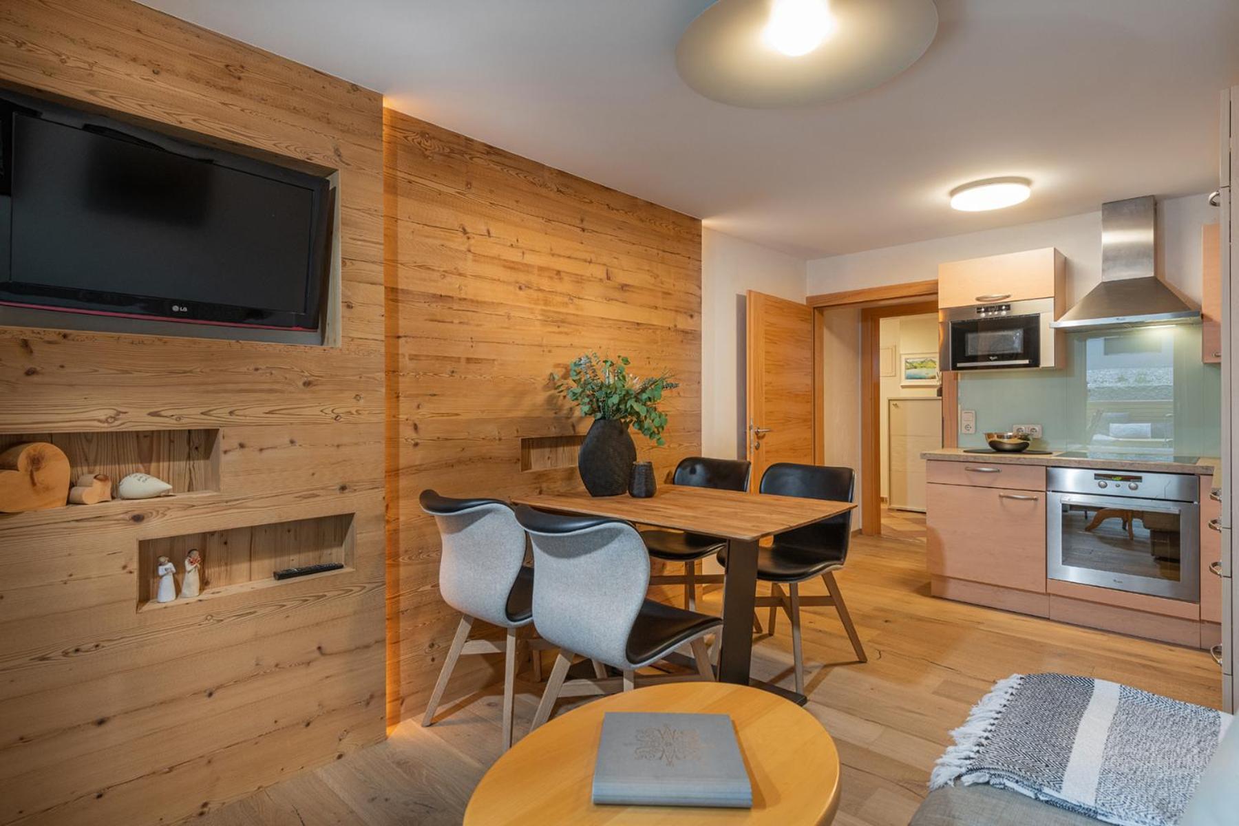 Apartment (2 Adults) 4