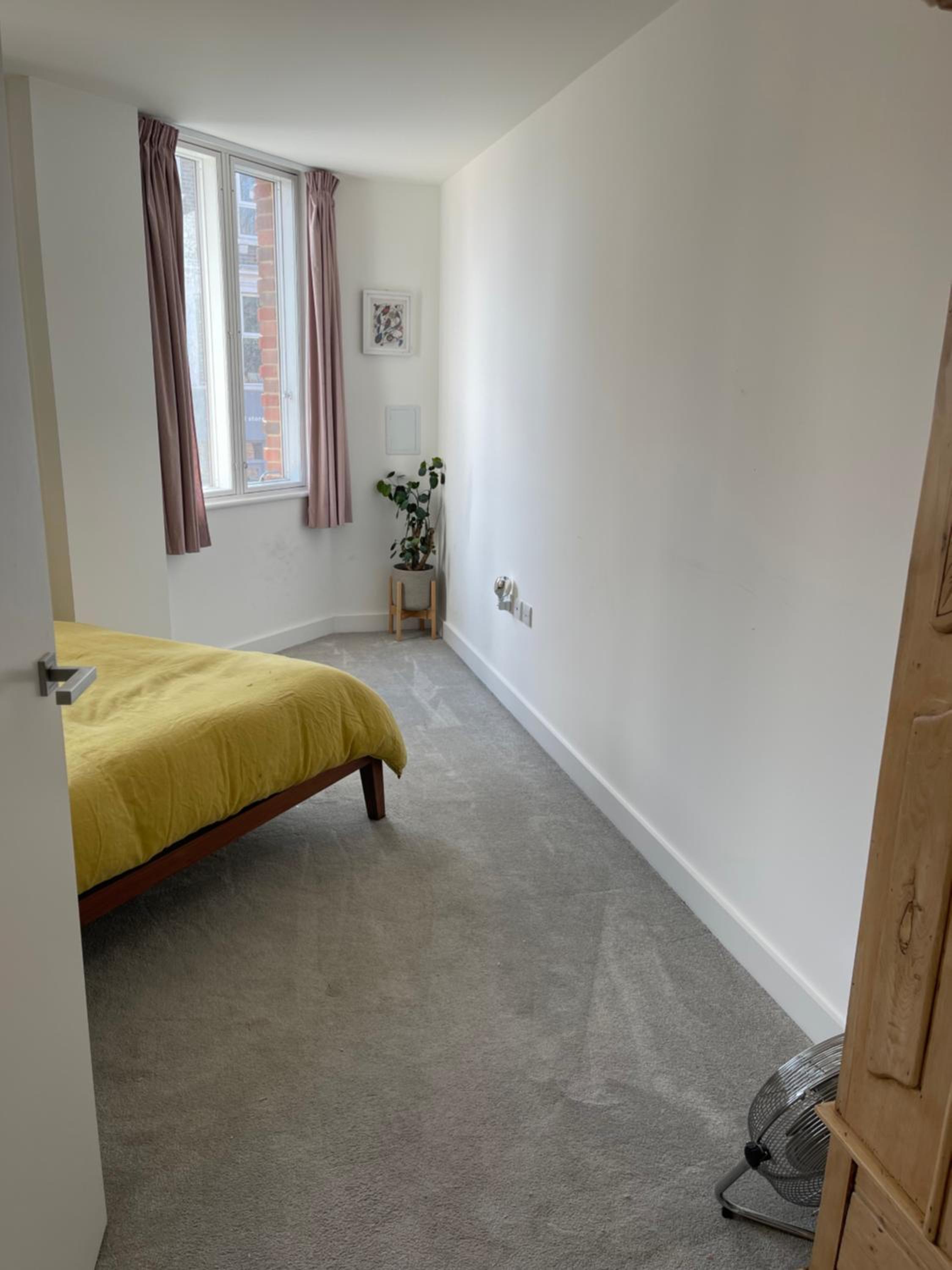 One-Bedroom Apartment with Park View photo 2