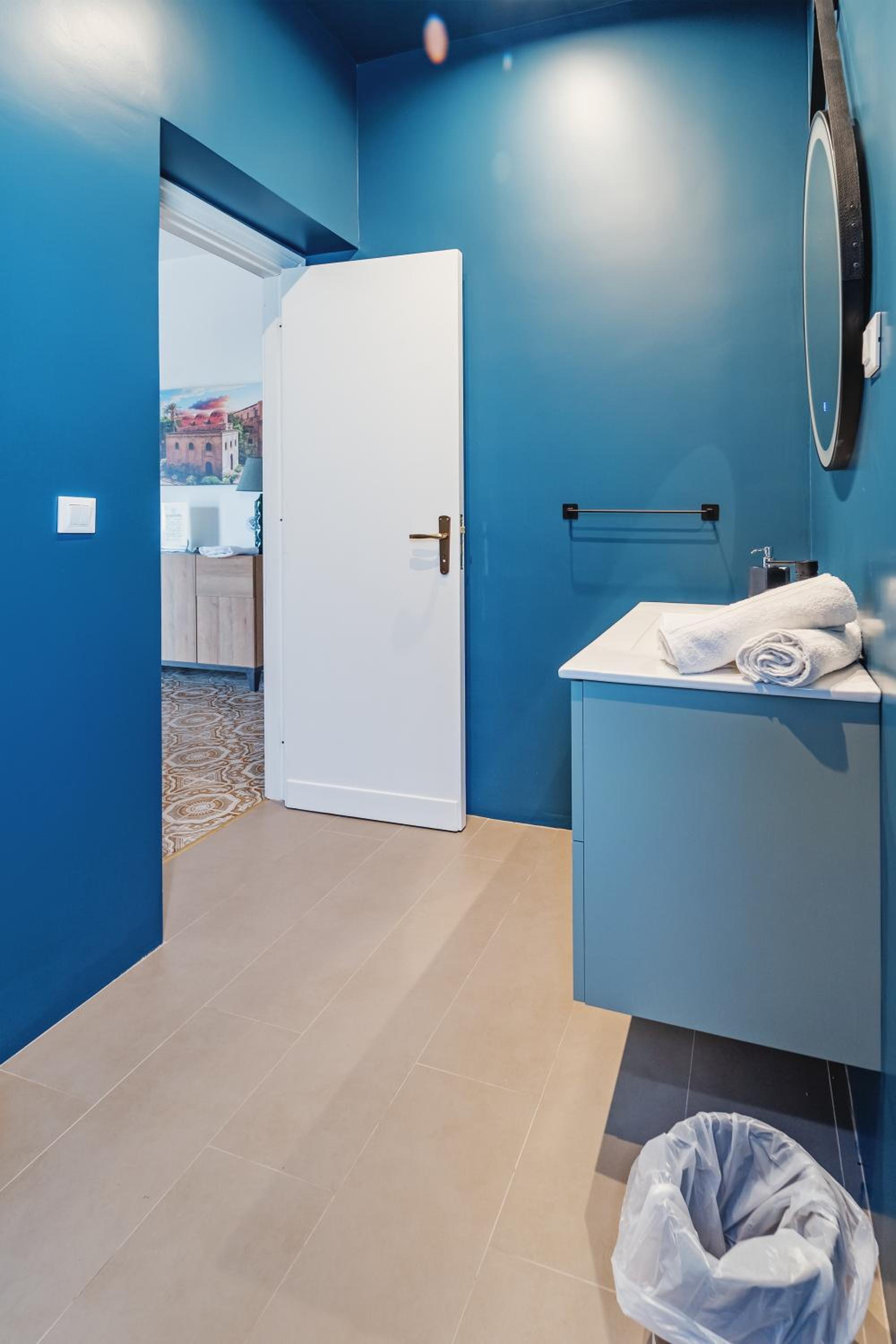 One-Bedroom House - Photo 19