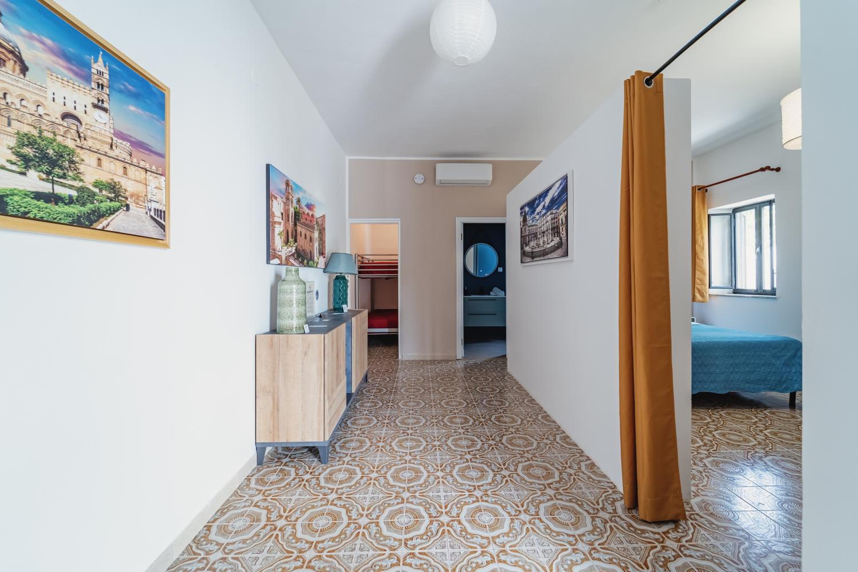 One-Bedroom House - Photo 1