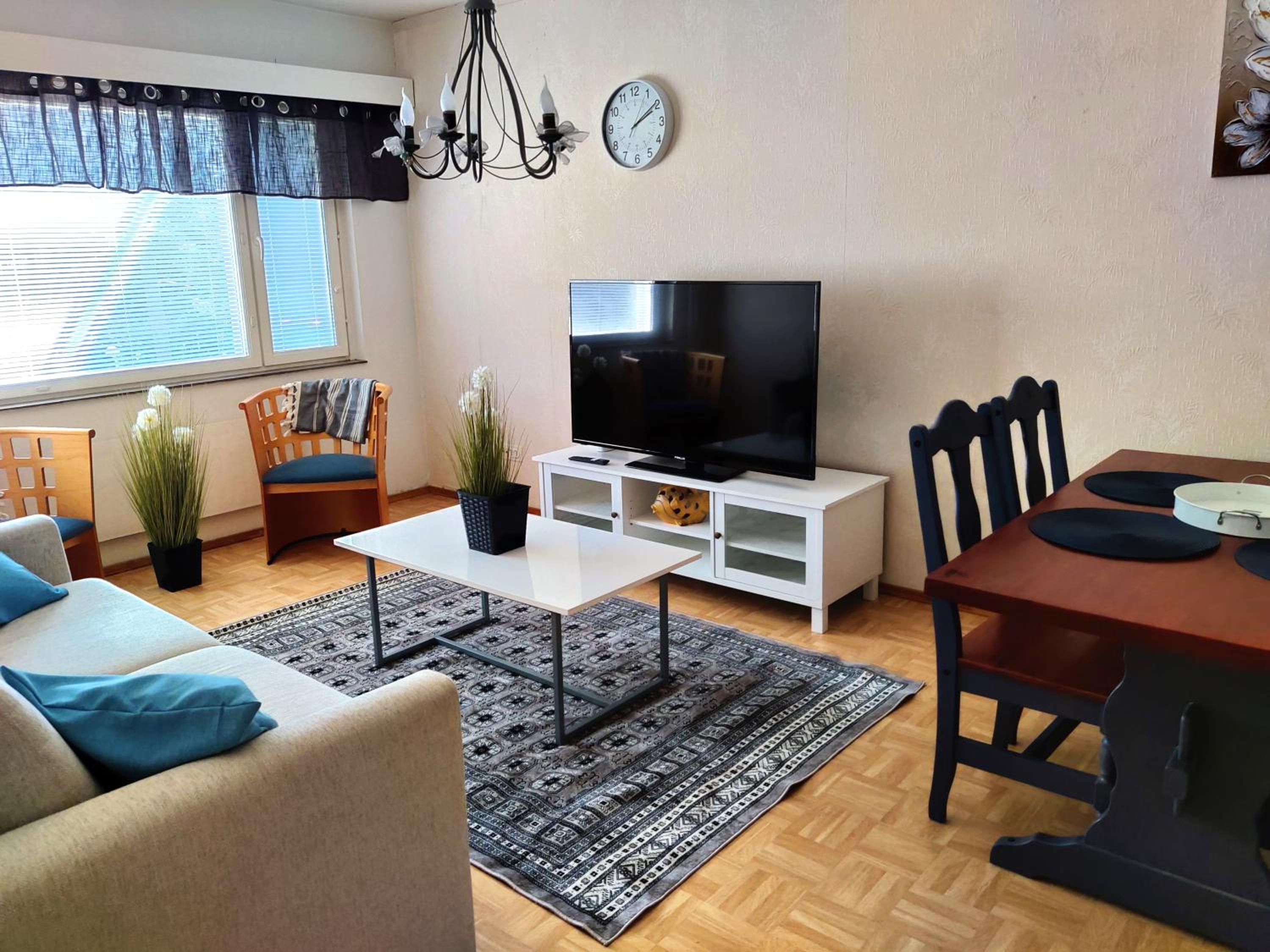 One-Bedroom Apartment photo 1