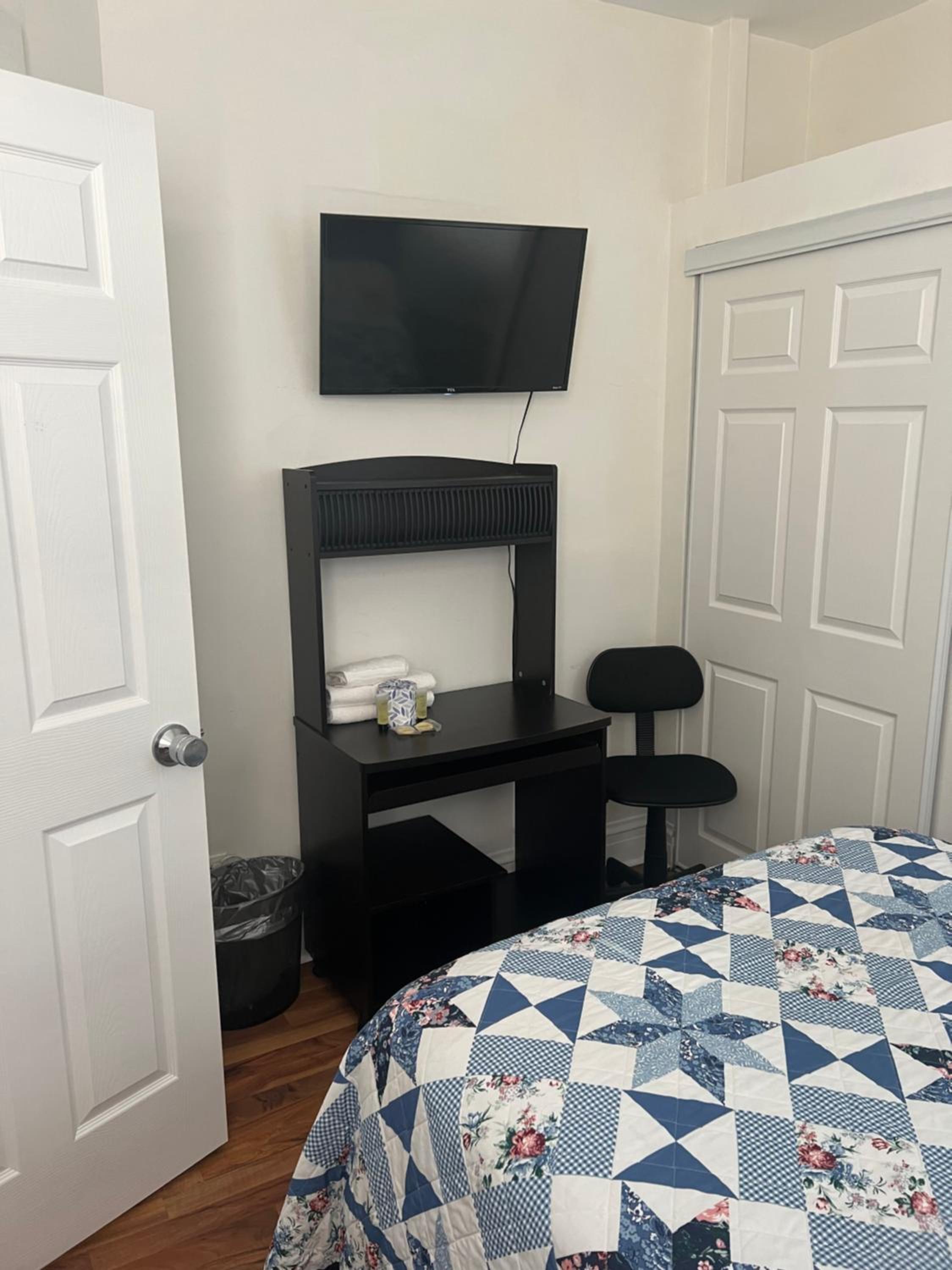 Double Room with Shared Bathroom