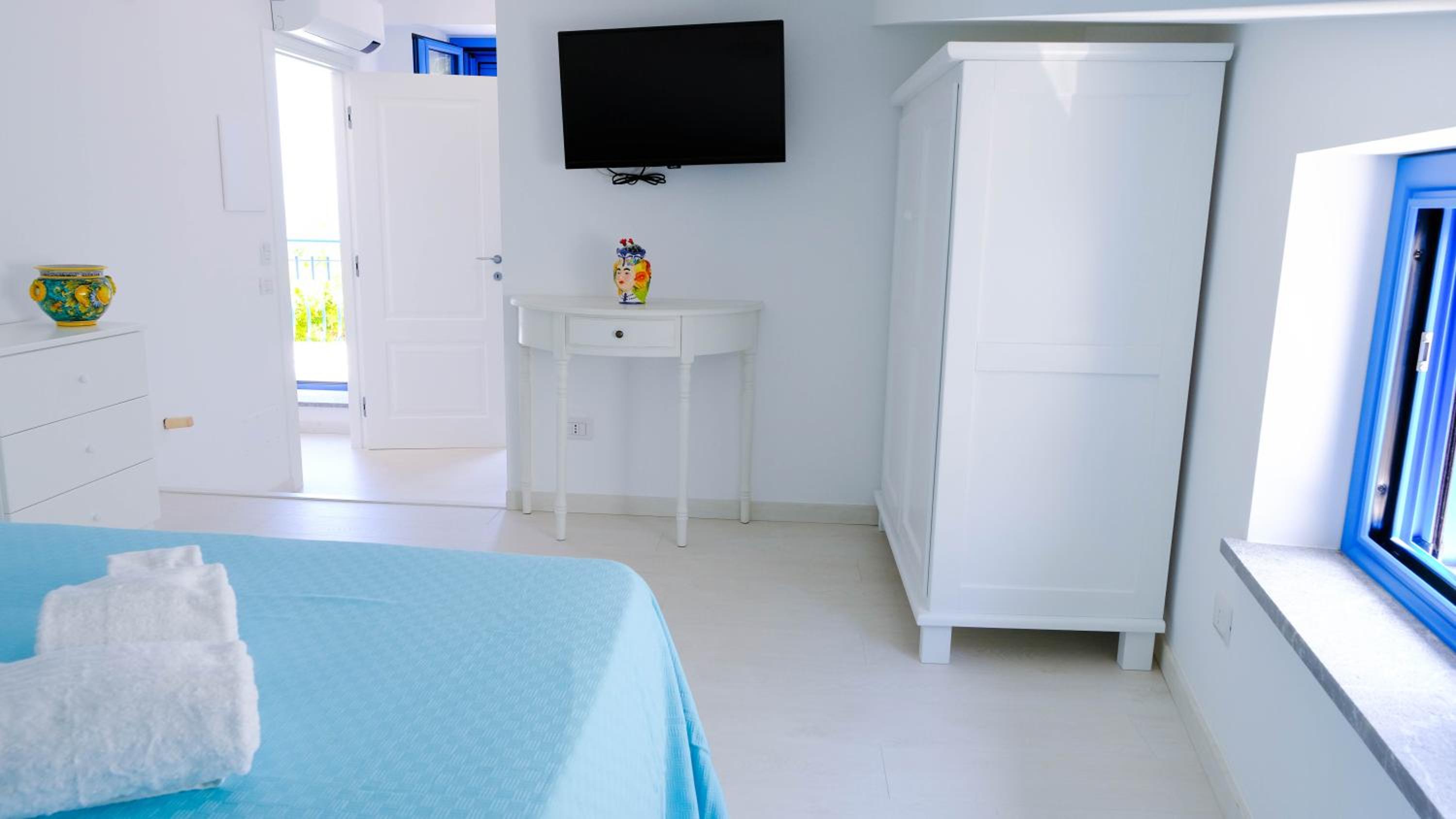 Villa with Sea View photo 1