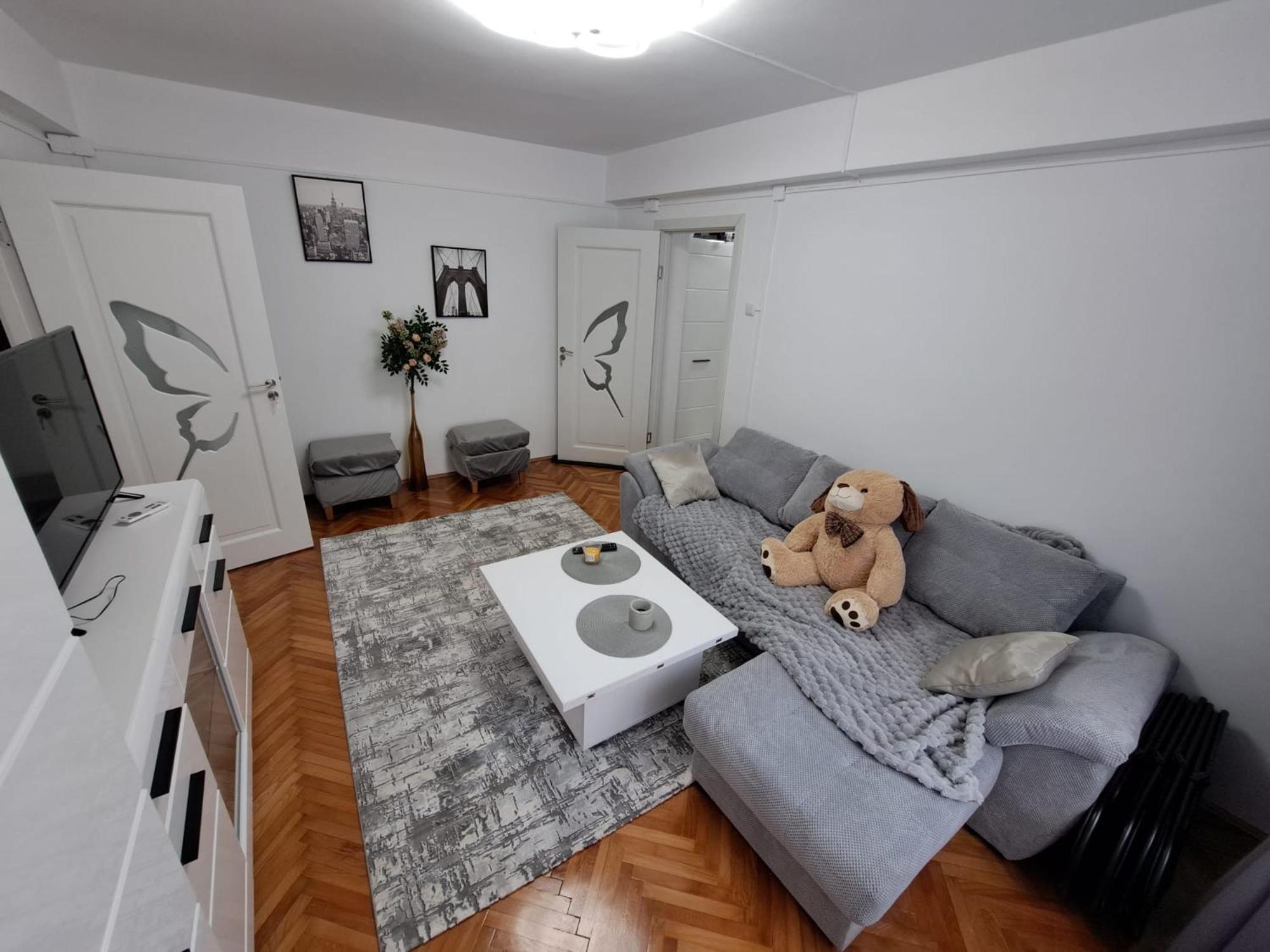 One-Bedroom Apartment photo 2