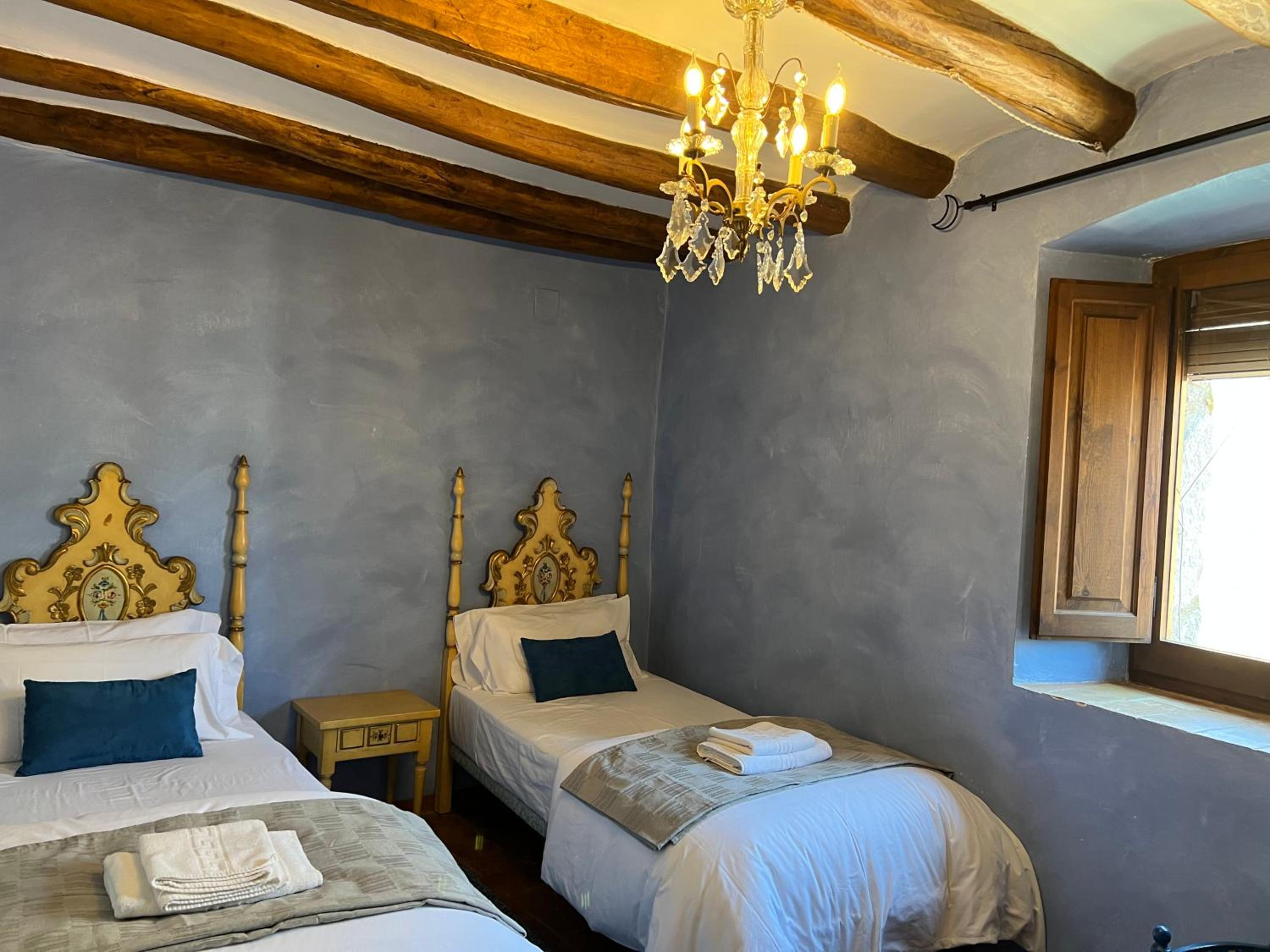 Four-Bedroom House photo 2