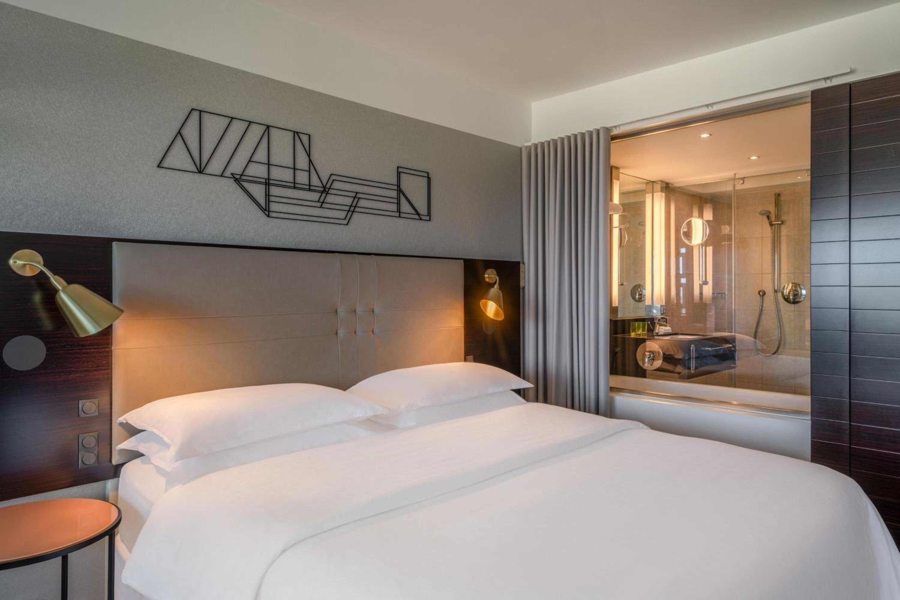 Premium King Room