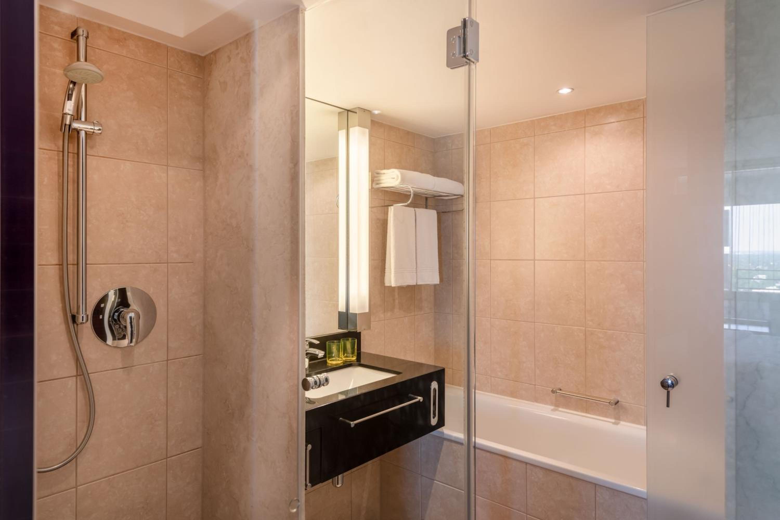 Executive Suite with King Size Bed