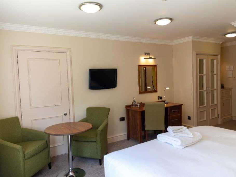 Large Double Room