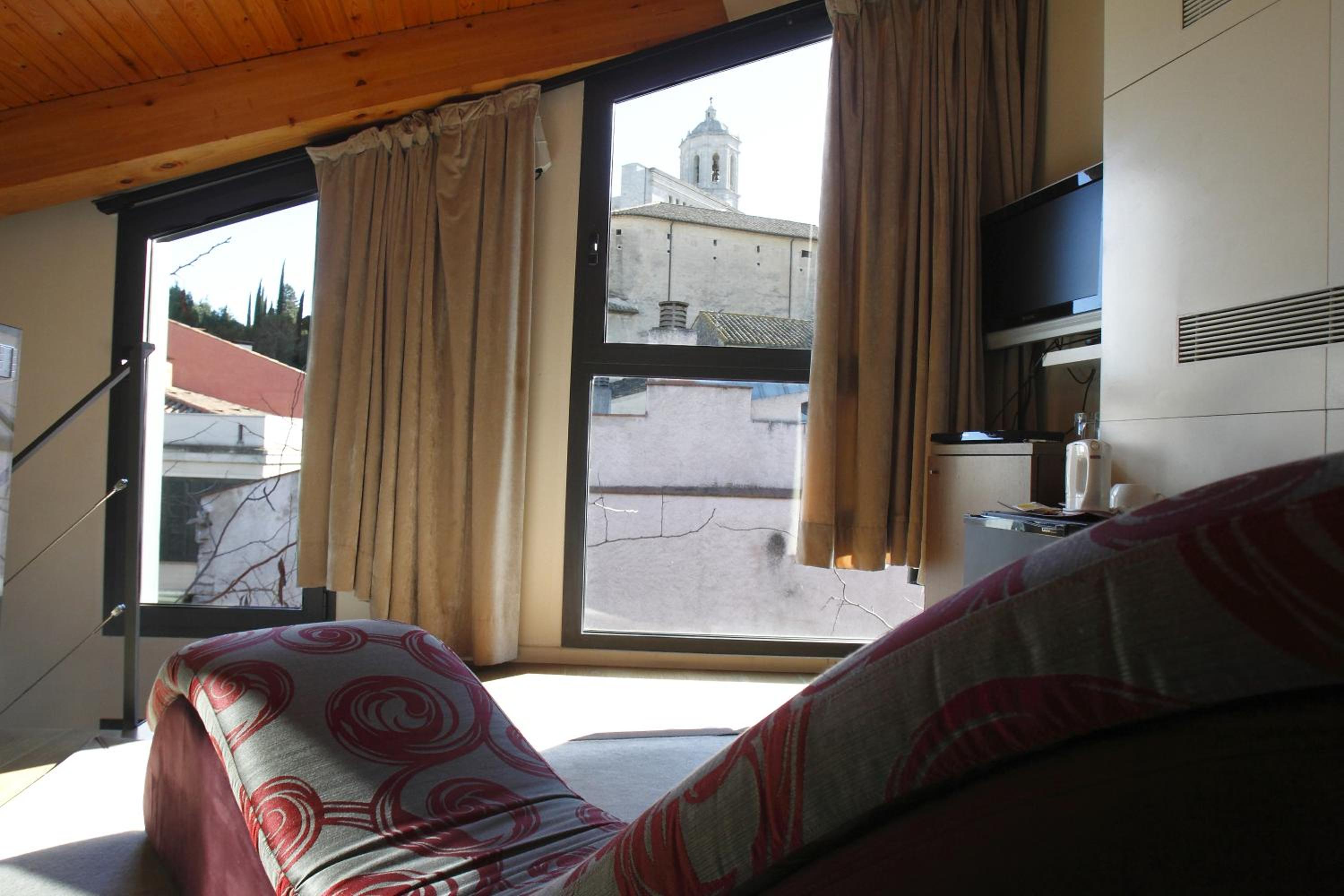 Suite - Photo 4