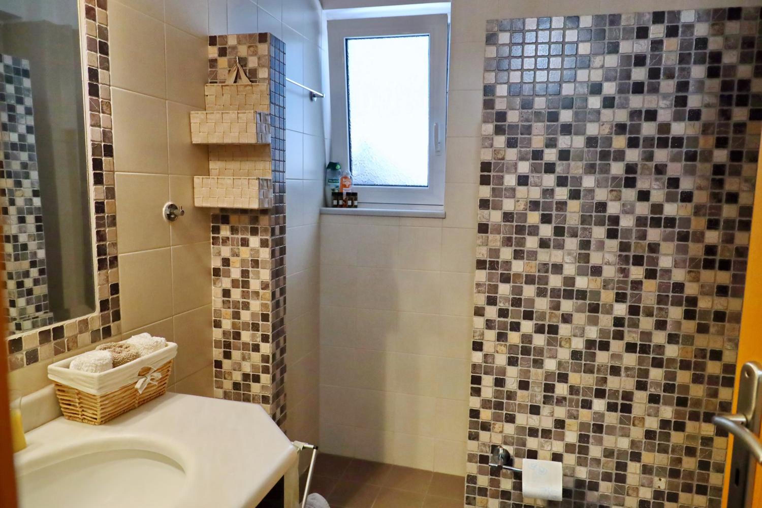 Apartment - Photo 23