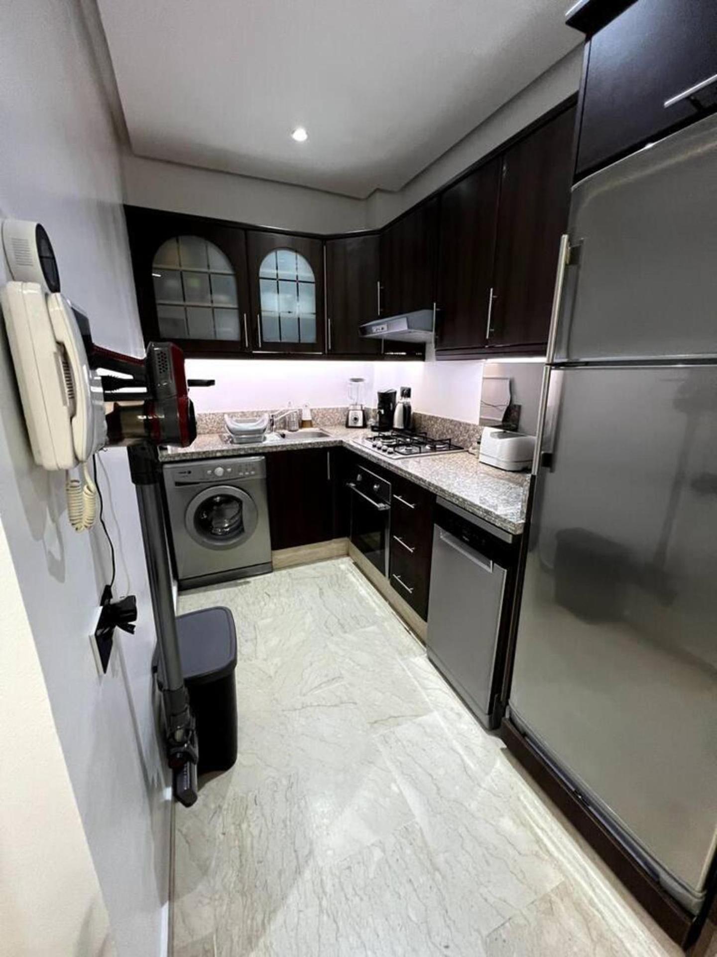 Apartment - Photo 11