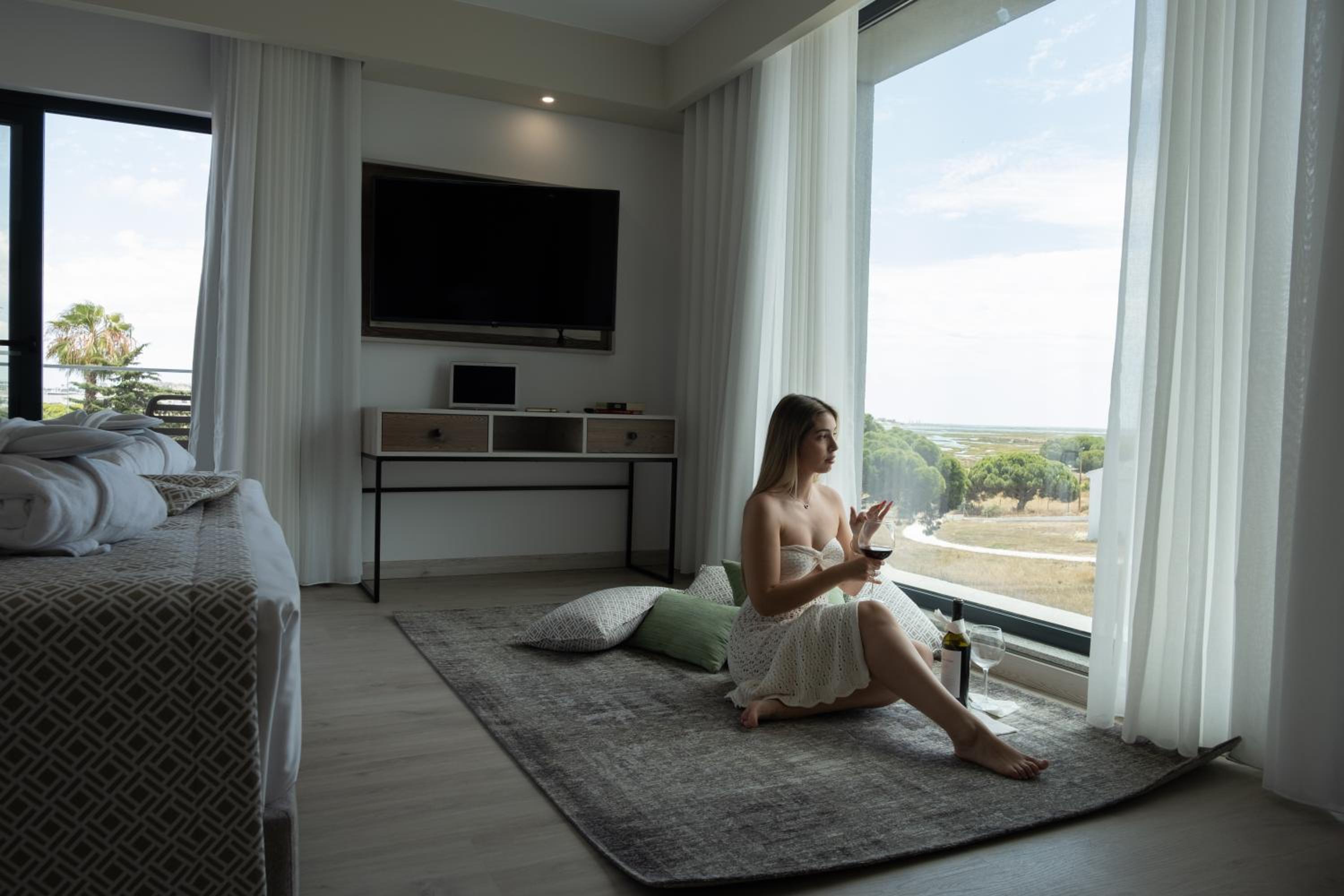 Deluxe Double or Twin Room with River View photo 3