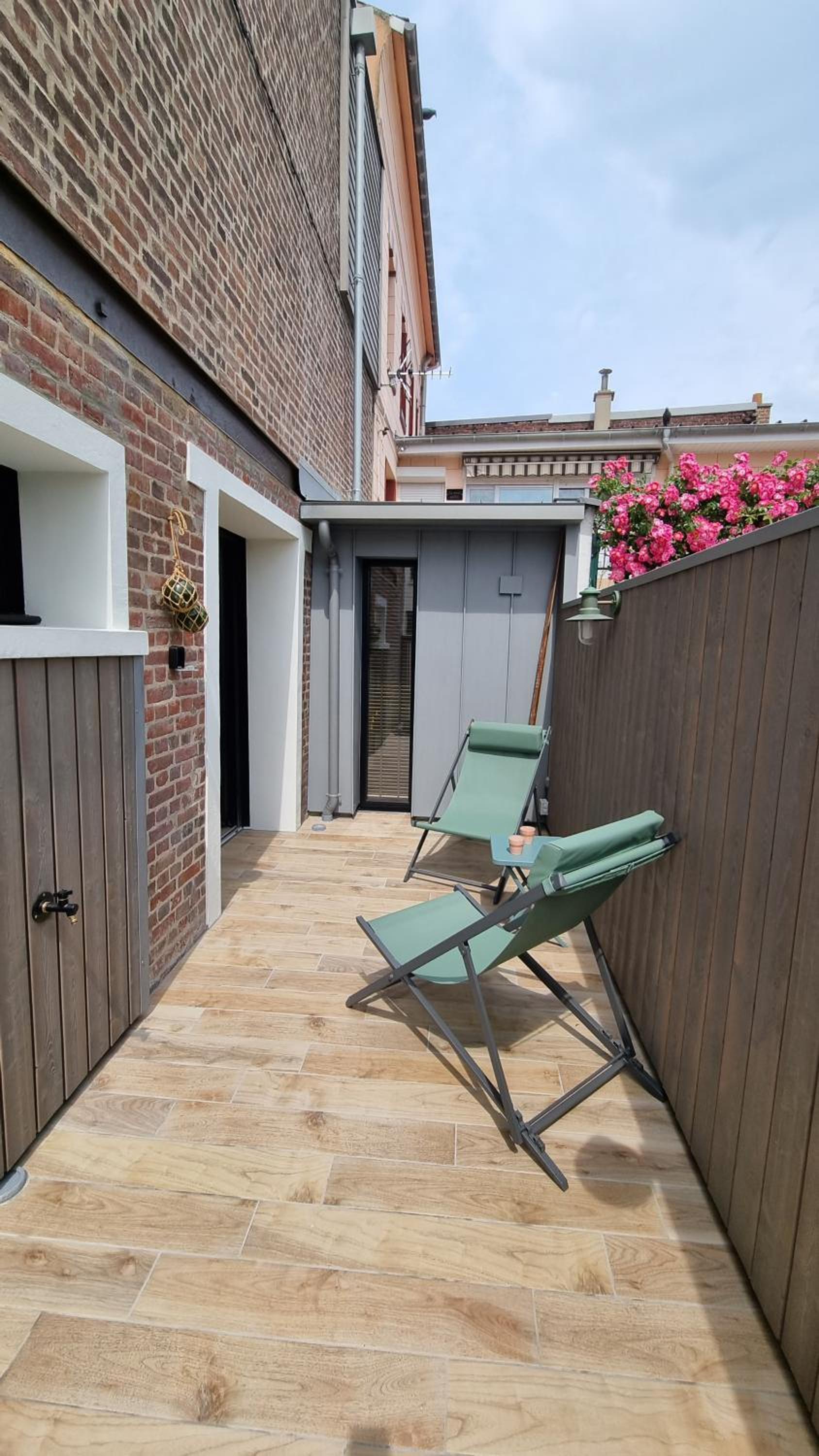 Apartment with Terrace photo 1