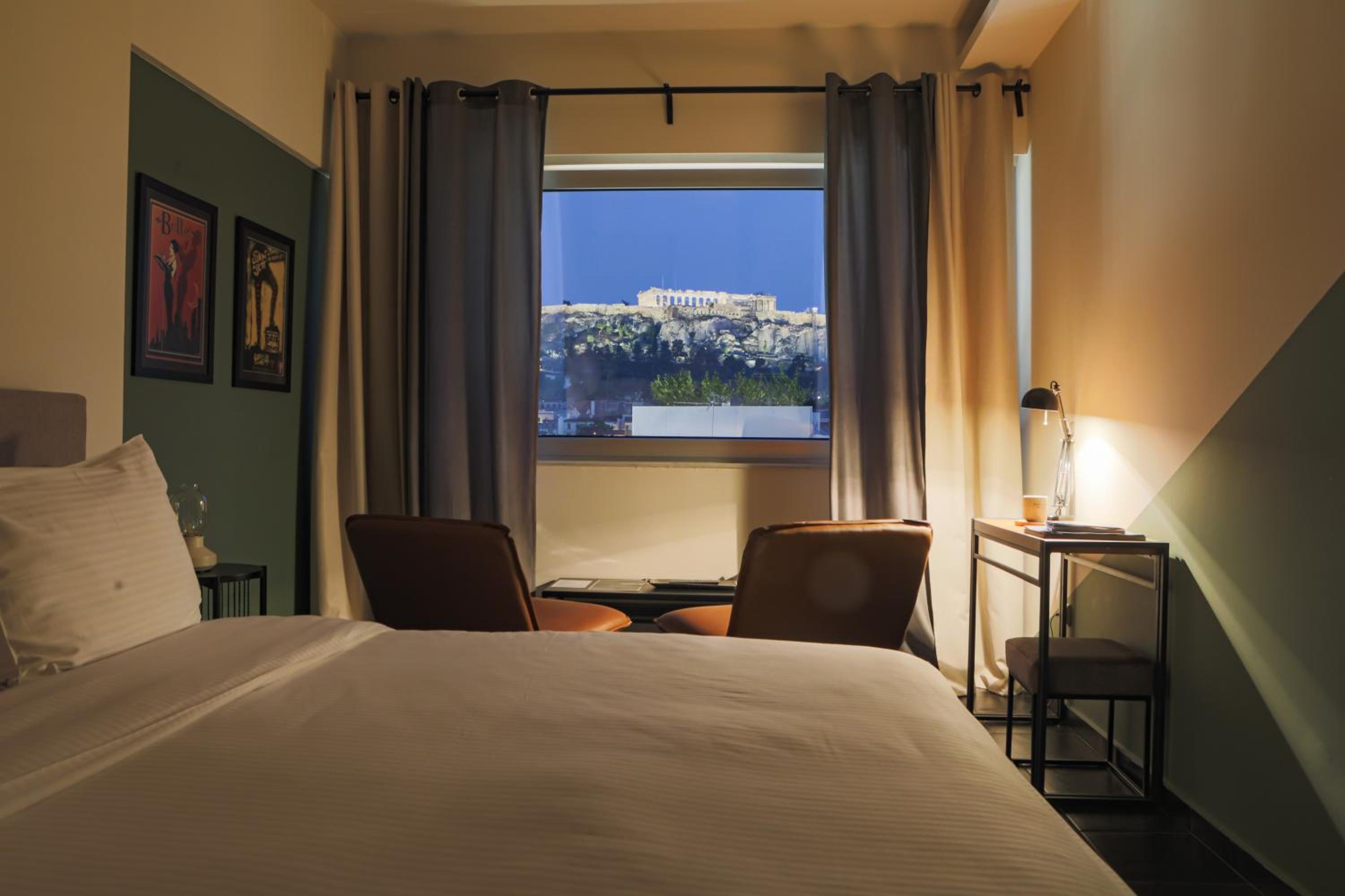 Junior Suite with Acropolis View photo 3