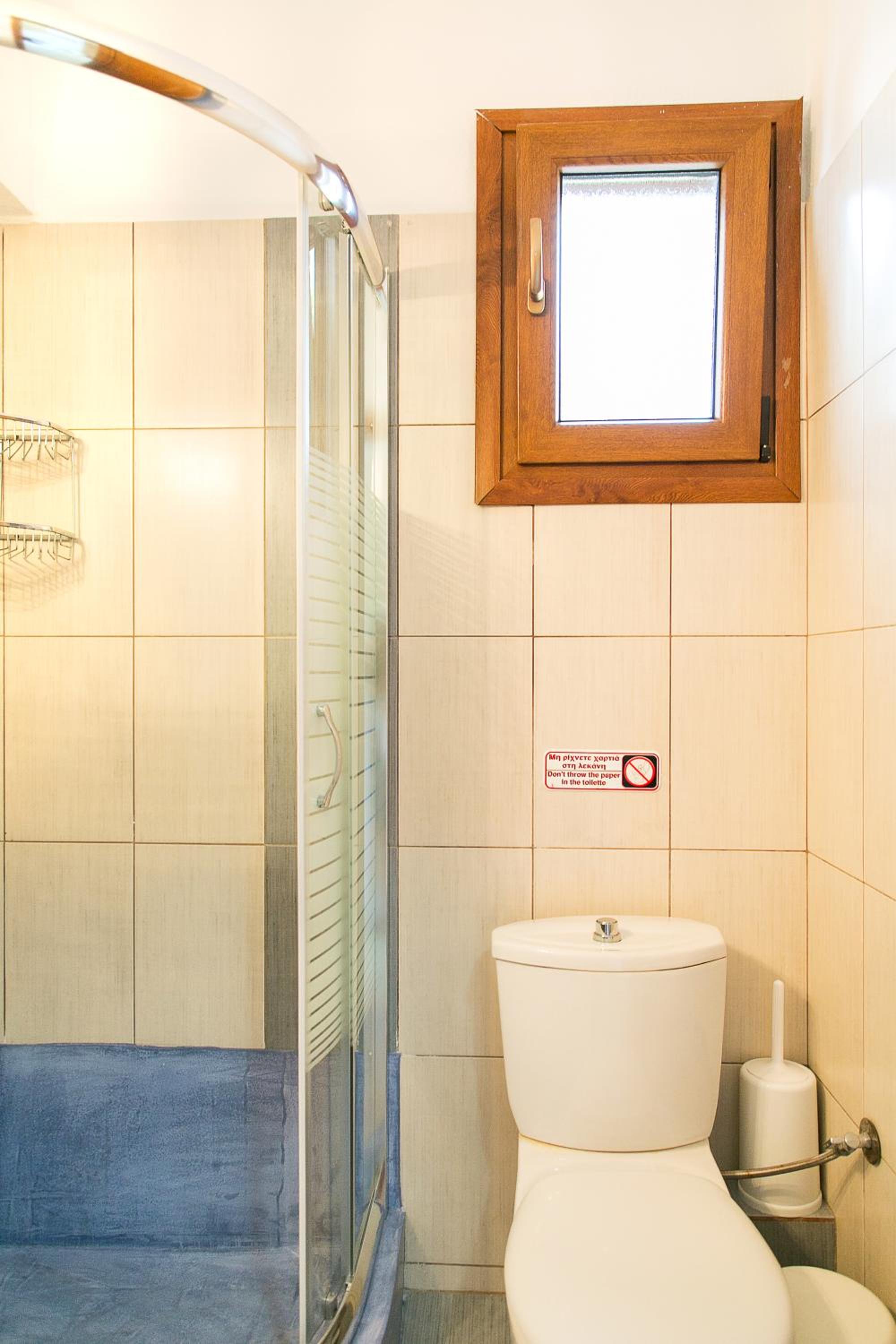 Studio (3 Adults) - Photo 6