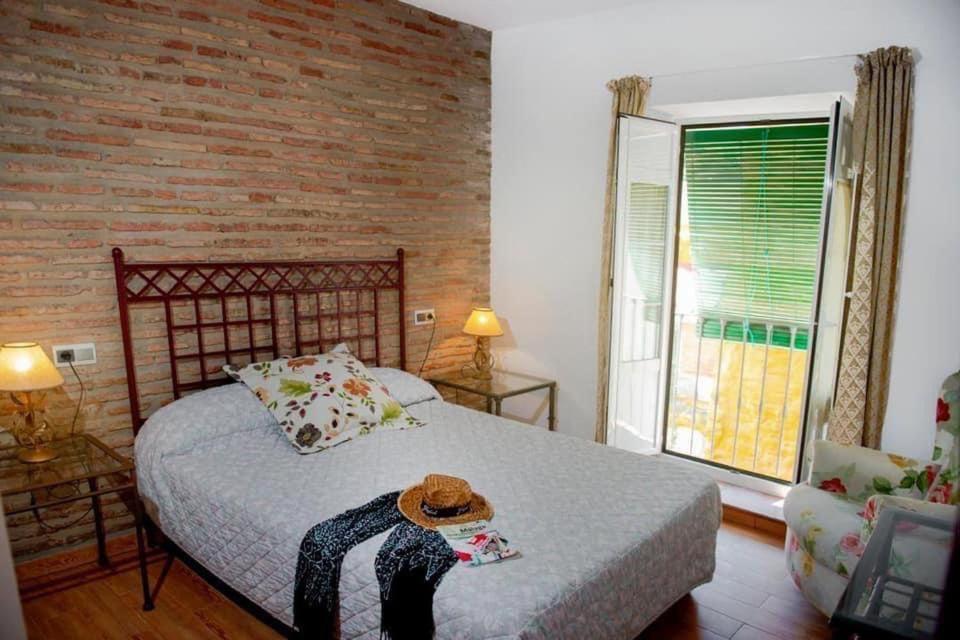 Habitación familiar con baño compartido