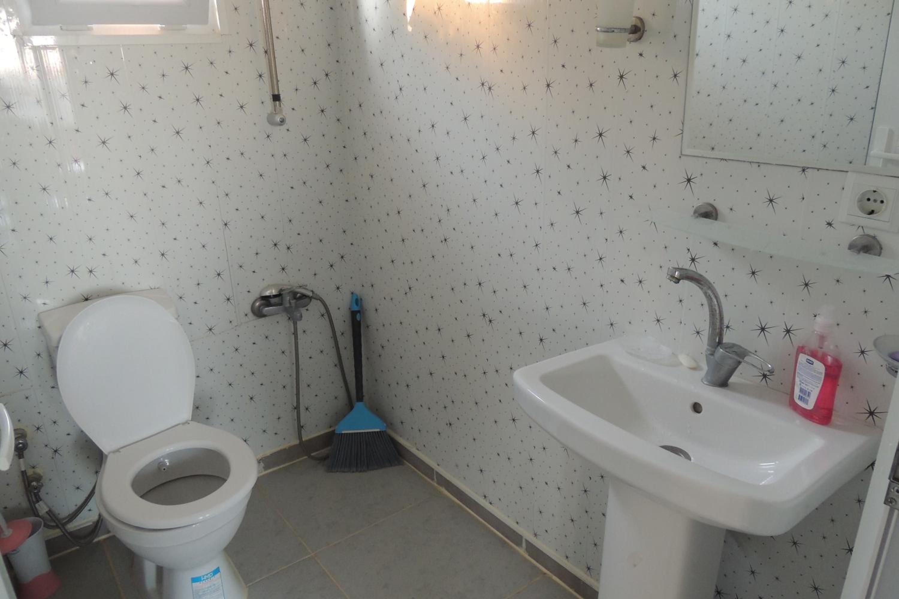 One-Bedroom House photo 3
