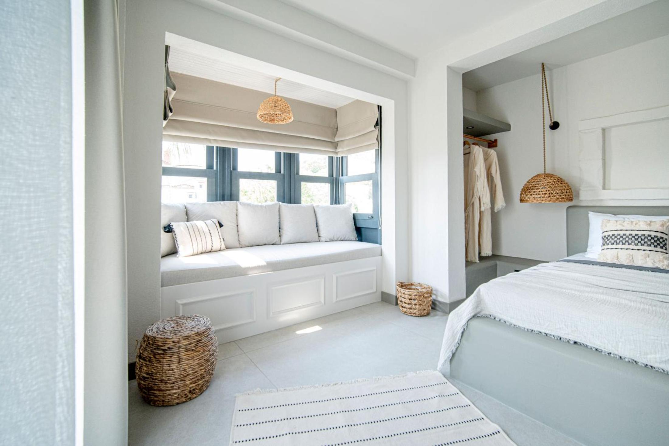 Queen Room with Balcony photo 3