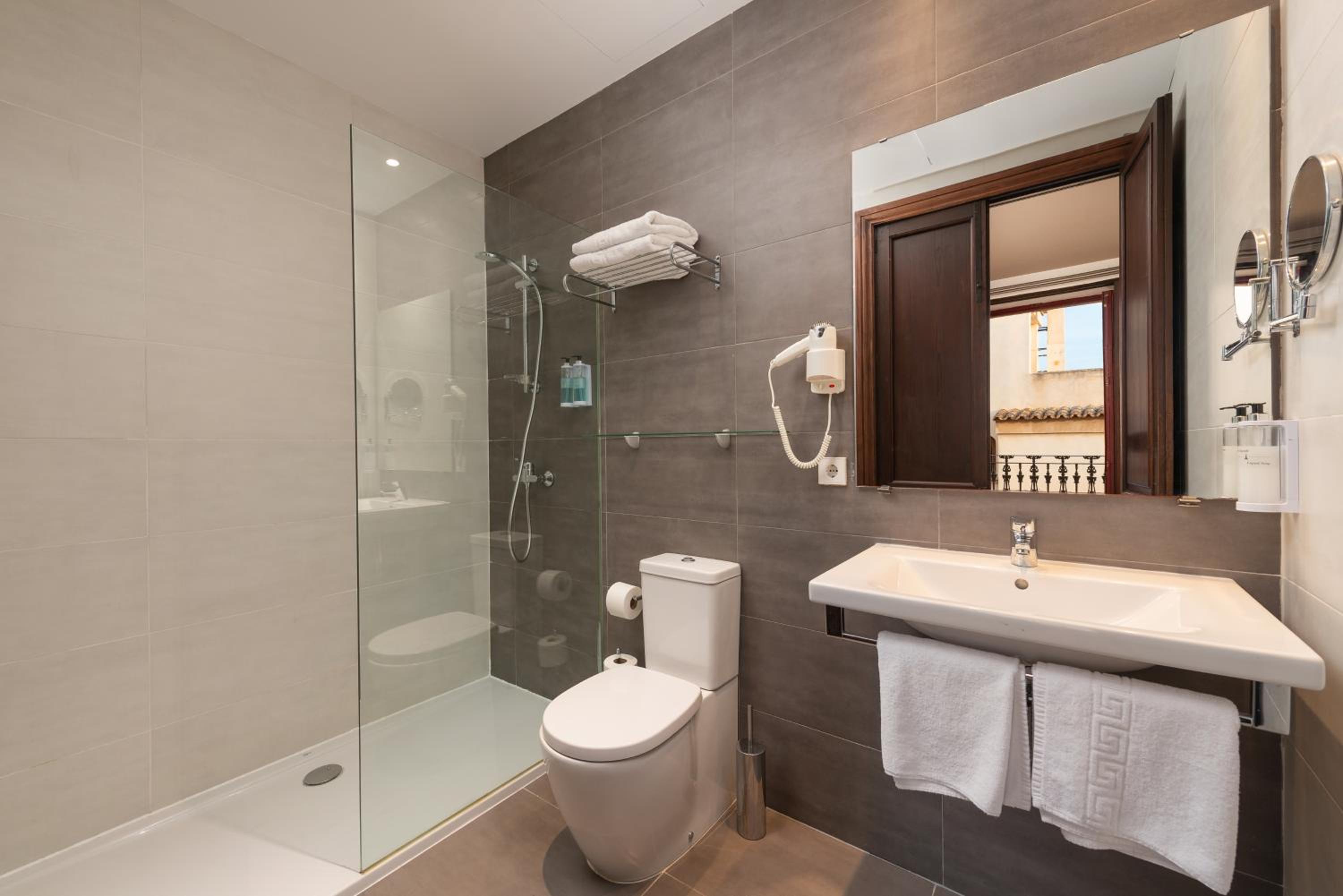 Superior Double Room photo 3