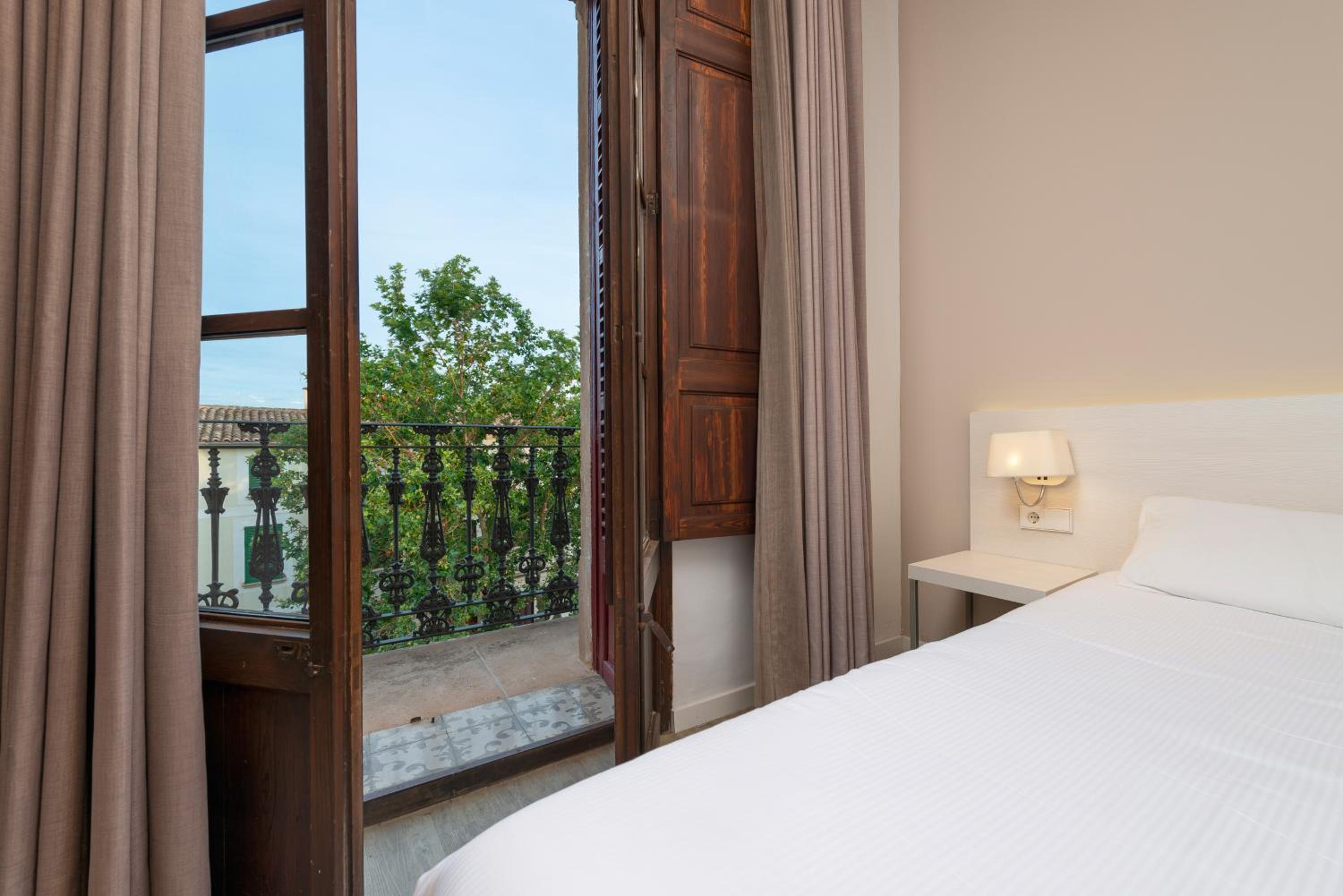 Superior Double Room - Photo 1