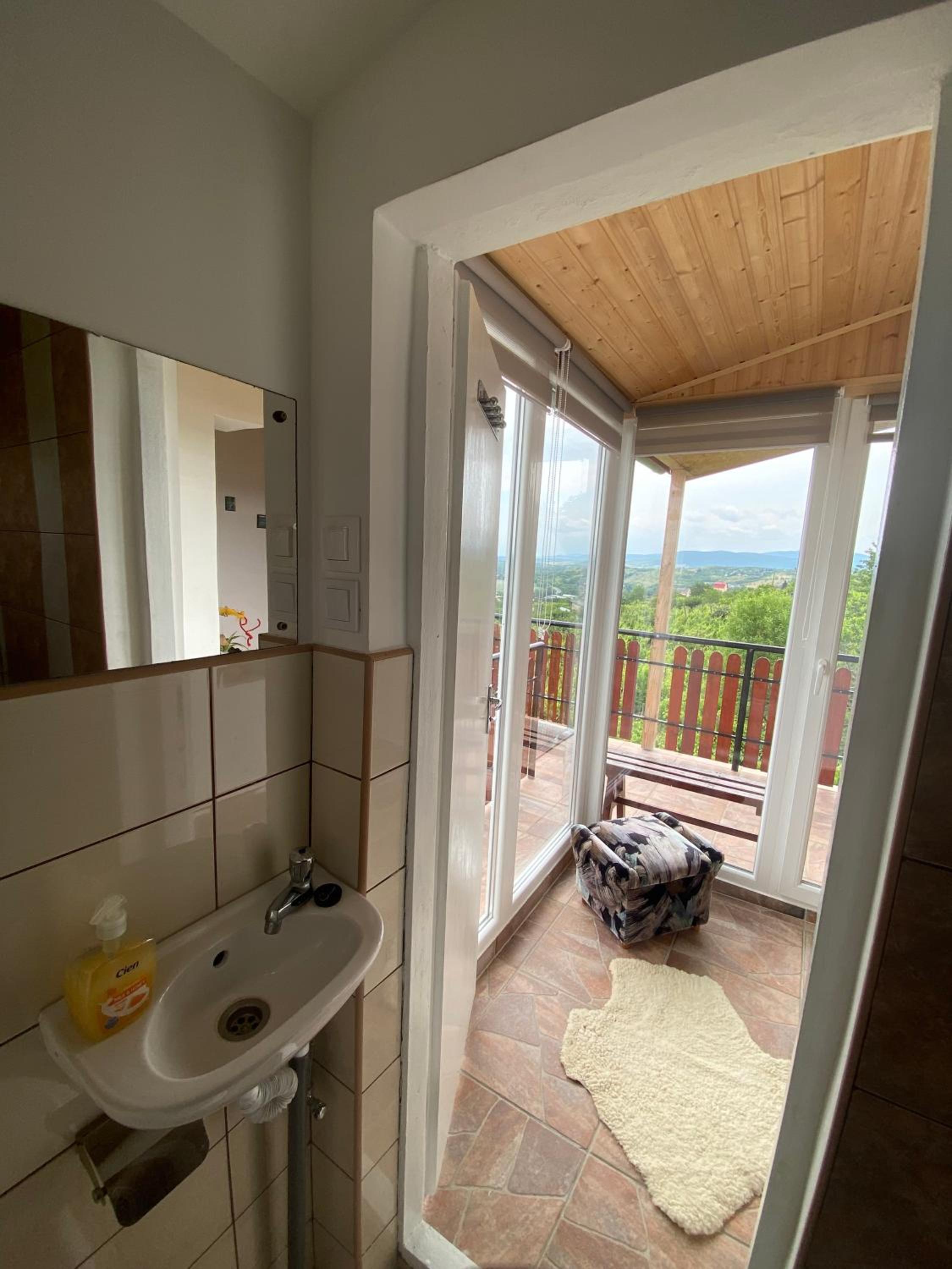 One-Bedroom Apartment - Photo 21