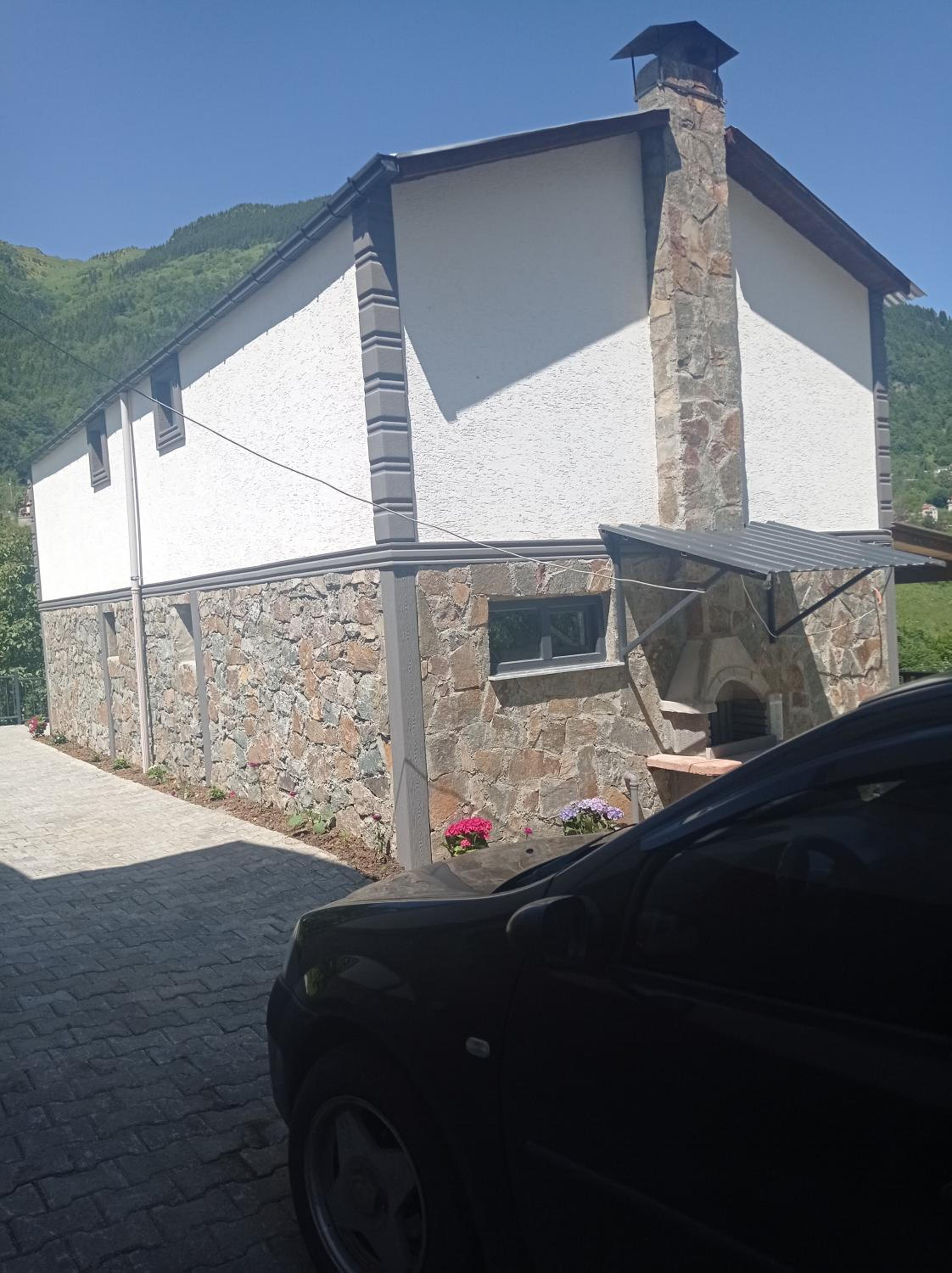 Maisonette photo 2