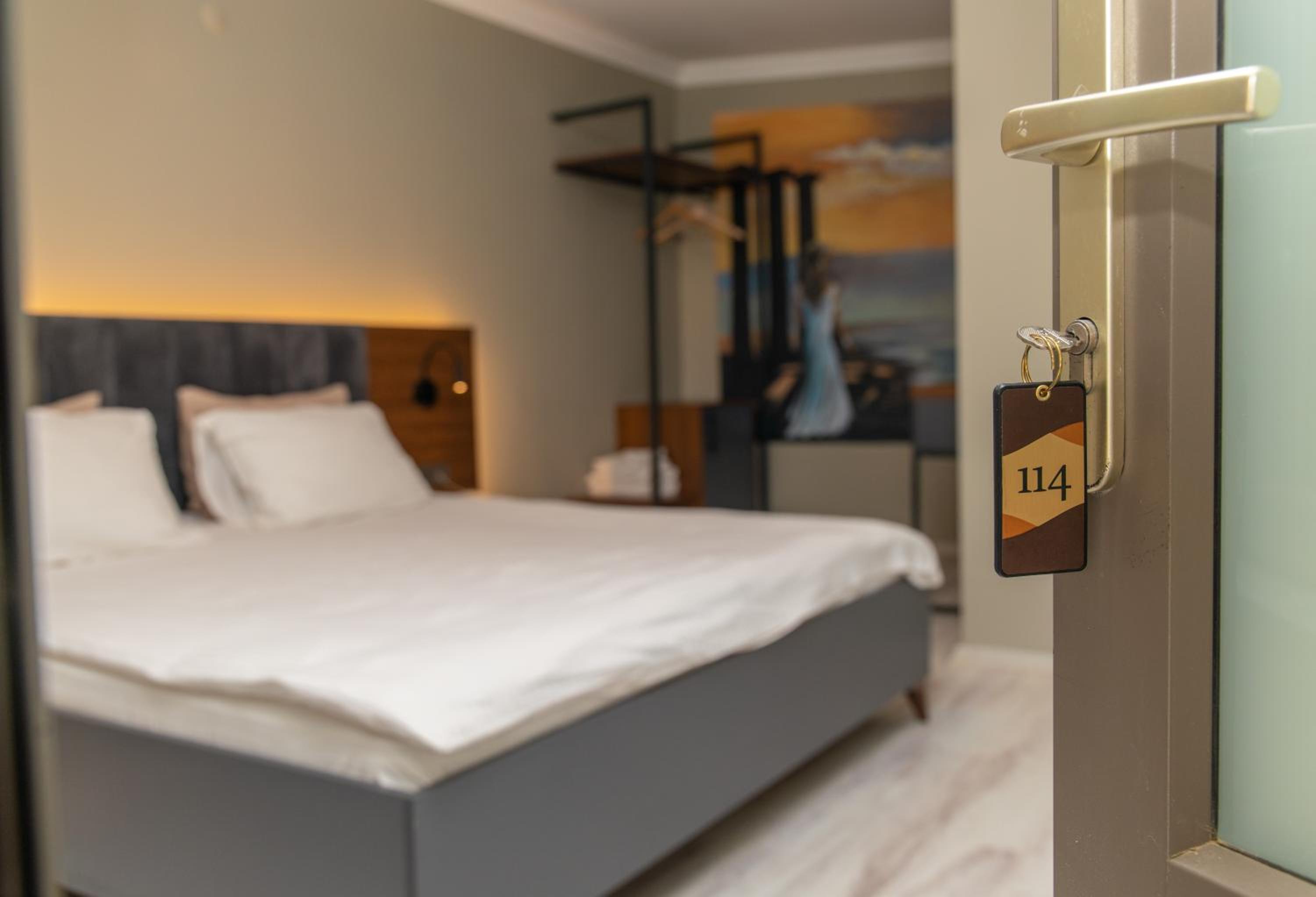 Superior Double Room - Photo 11