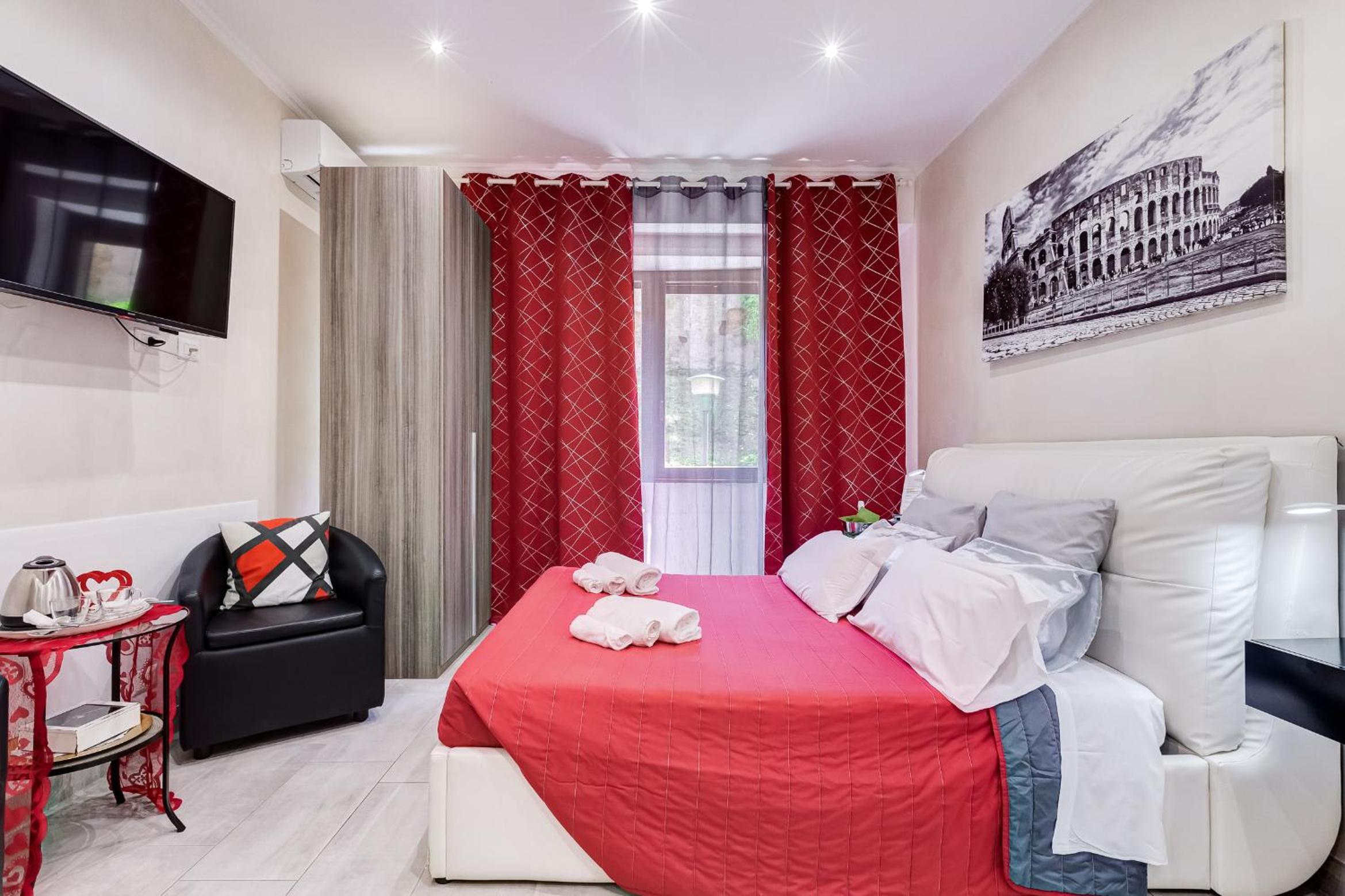Deluxe King Room photo 3
