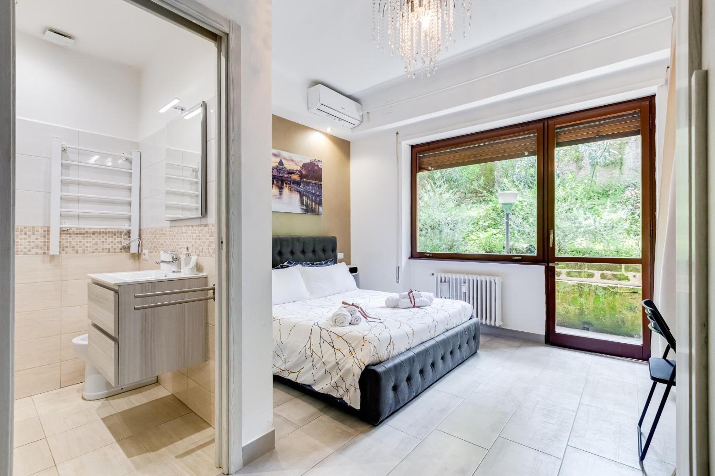 Double Room With Private Bathroom photo 3