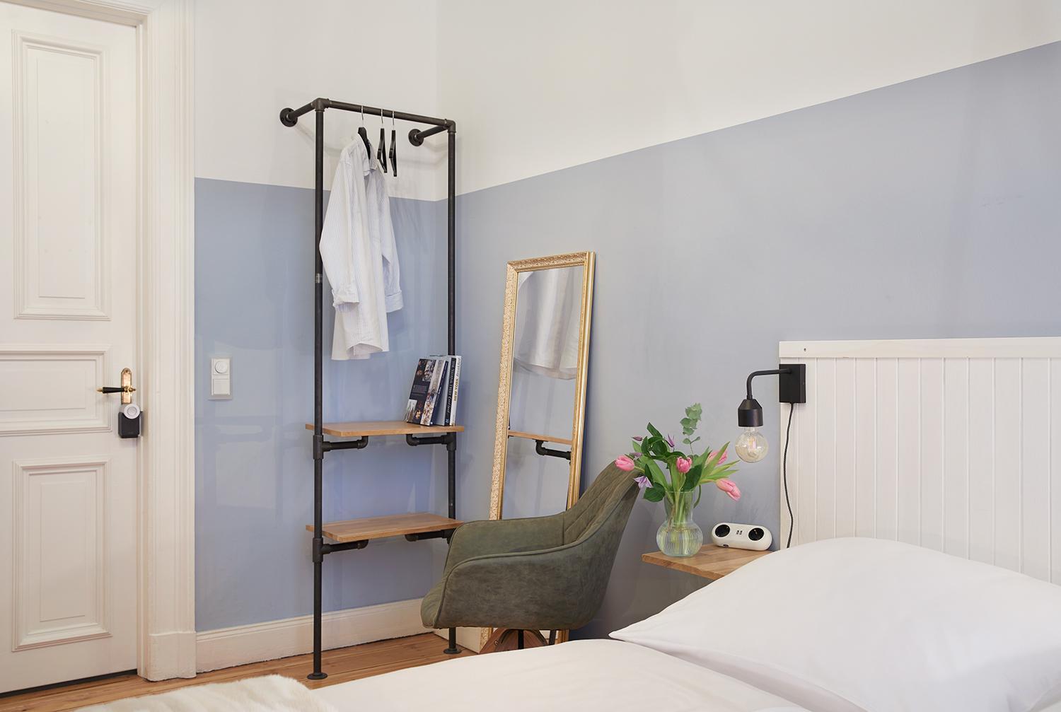 Standard Double Room thumbnail 6