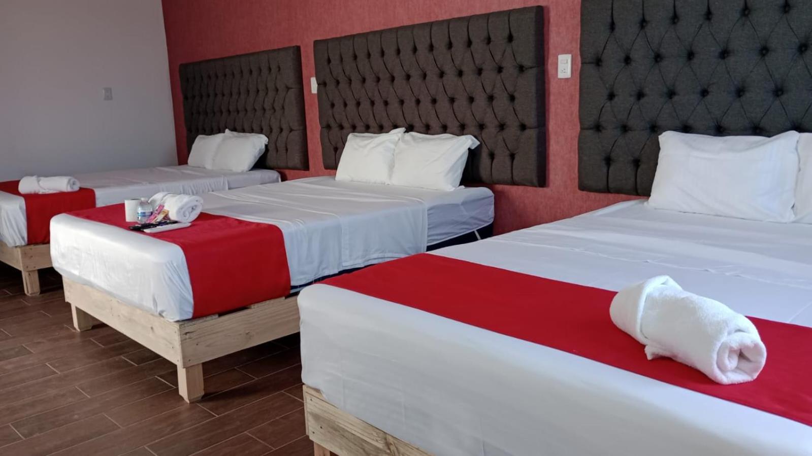 Standard Triple Room with Sea View