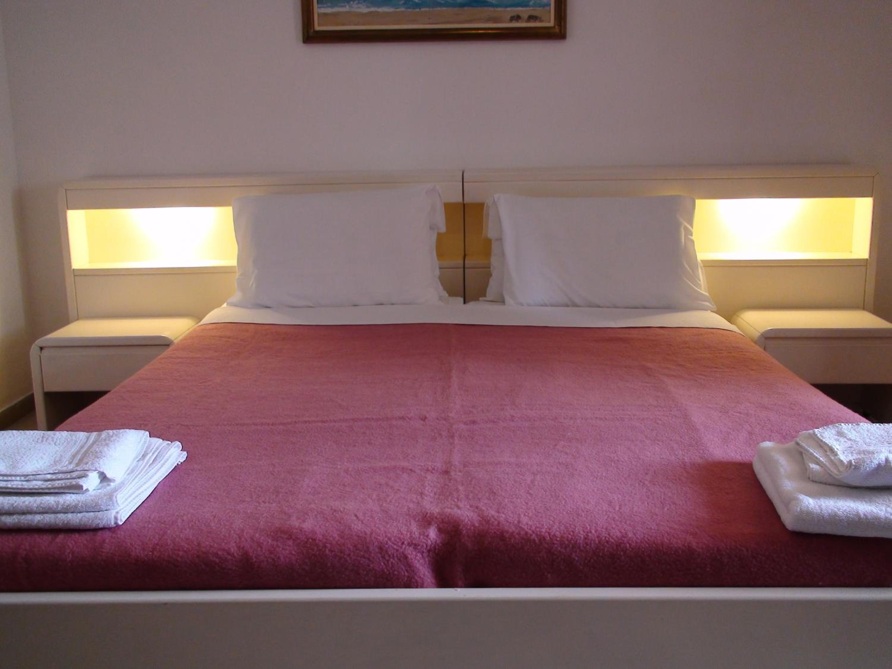 One-Bedroom Apartment with Sea View (2 - 4 Adults)